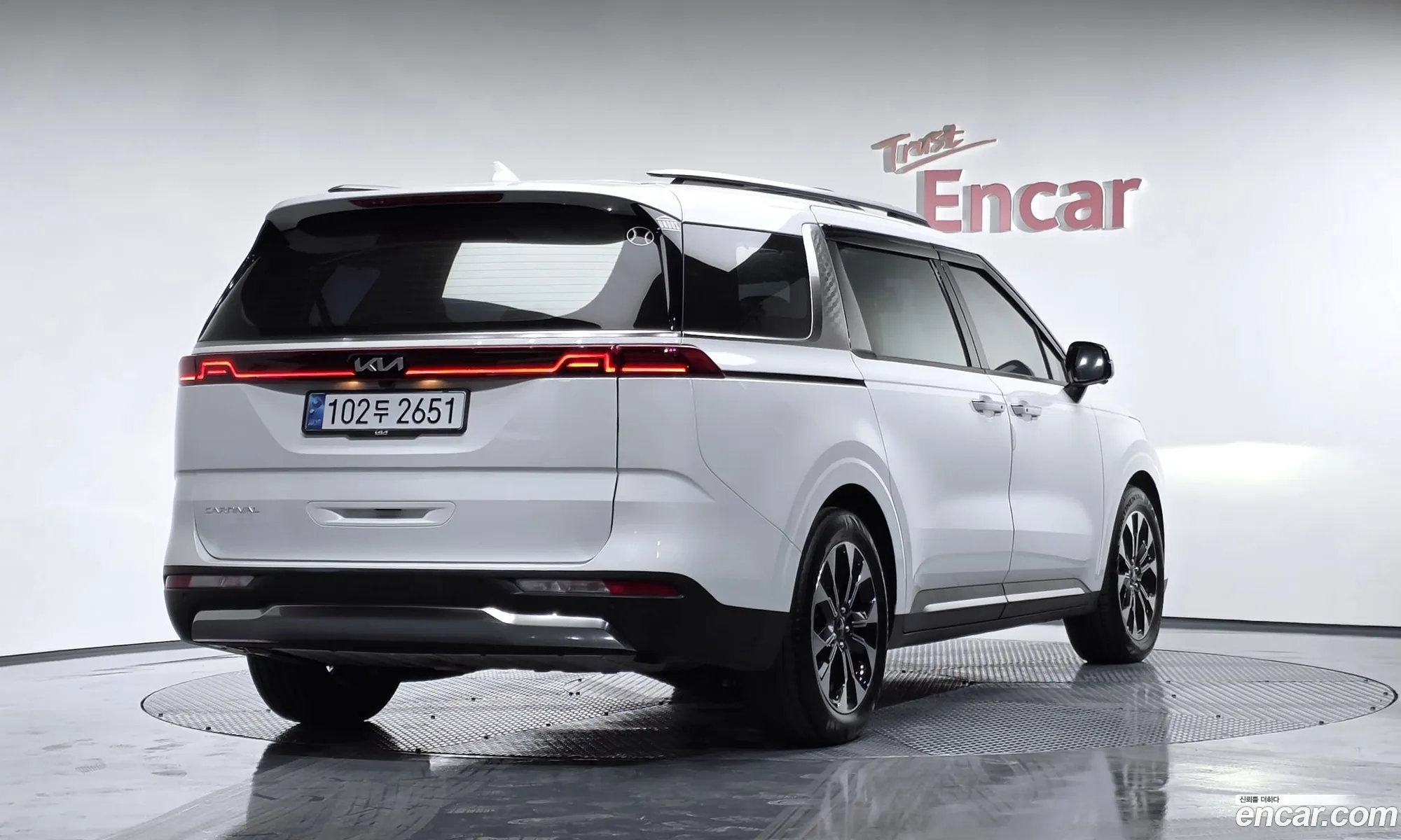 Kia Carnival 2022 — 11