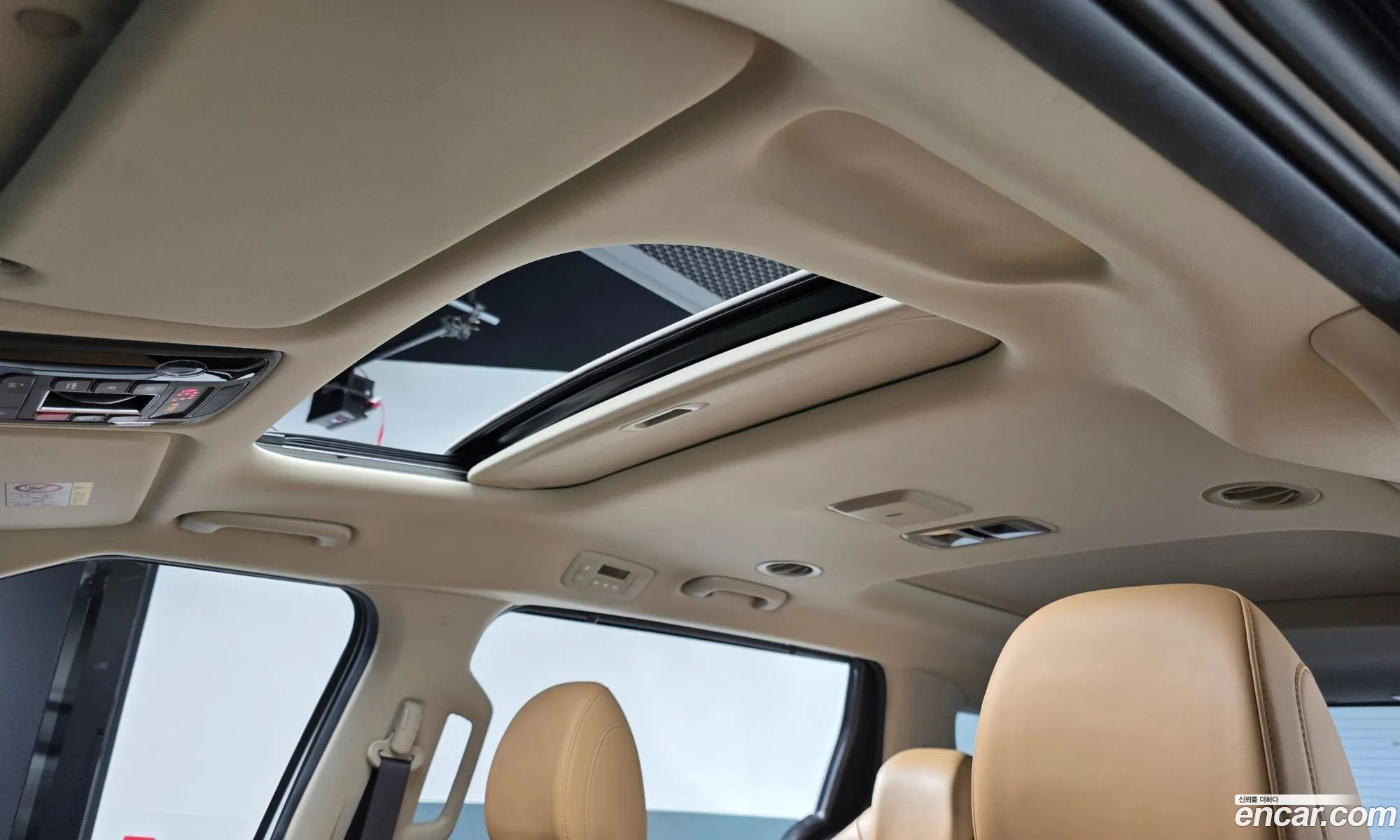 Kia Carnival 2022 — 4