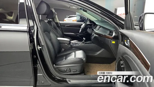 Kia K7 2018 — 7