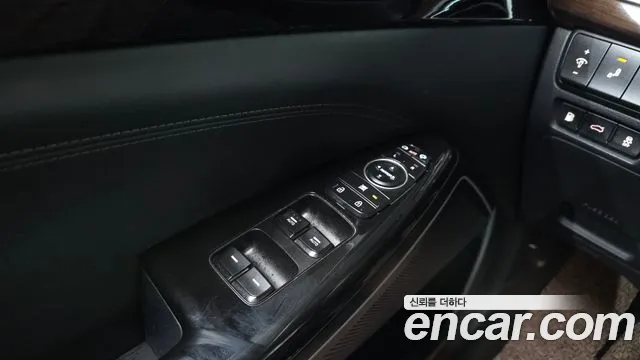 Kia K7 2018 — 16