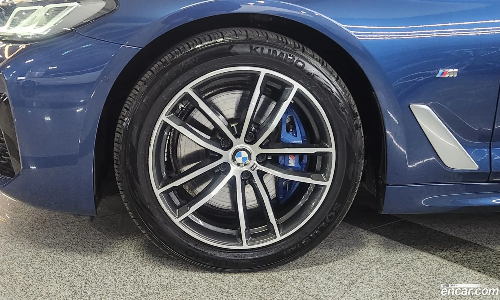 BMW 5 Series 2021 — 8