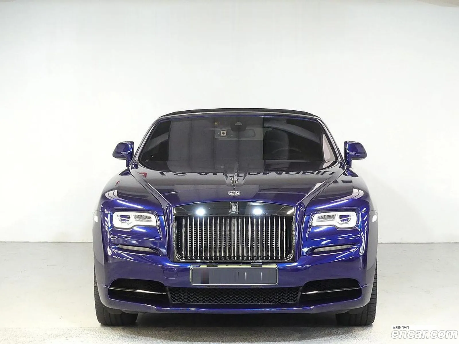 Rolls-Royce Dawn 2020 — 13