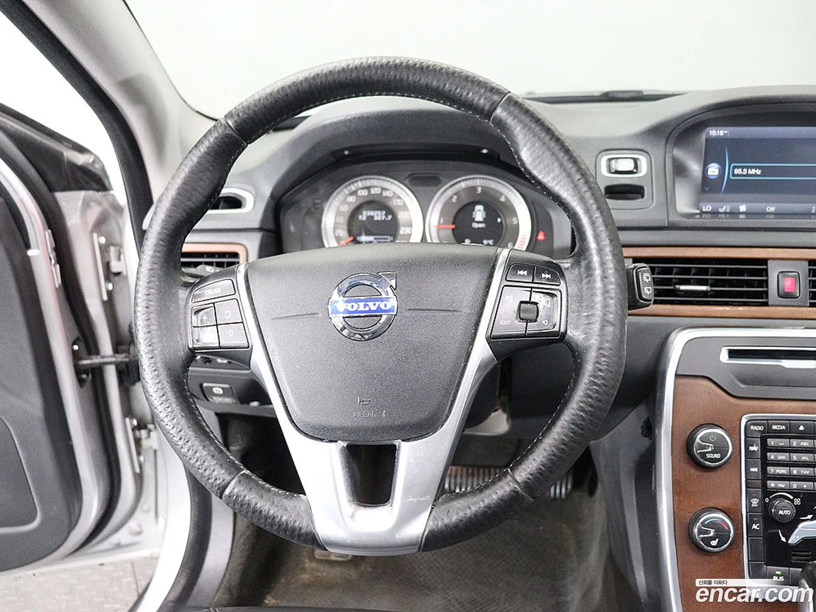 Volvo XC70 2012 — 20