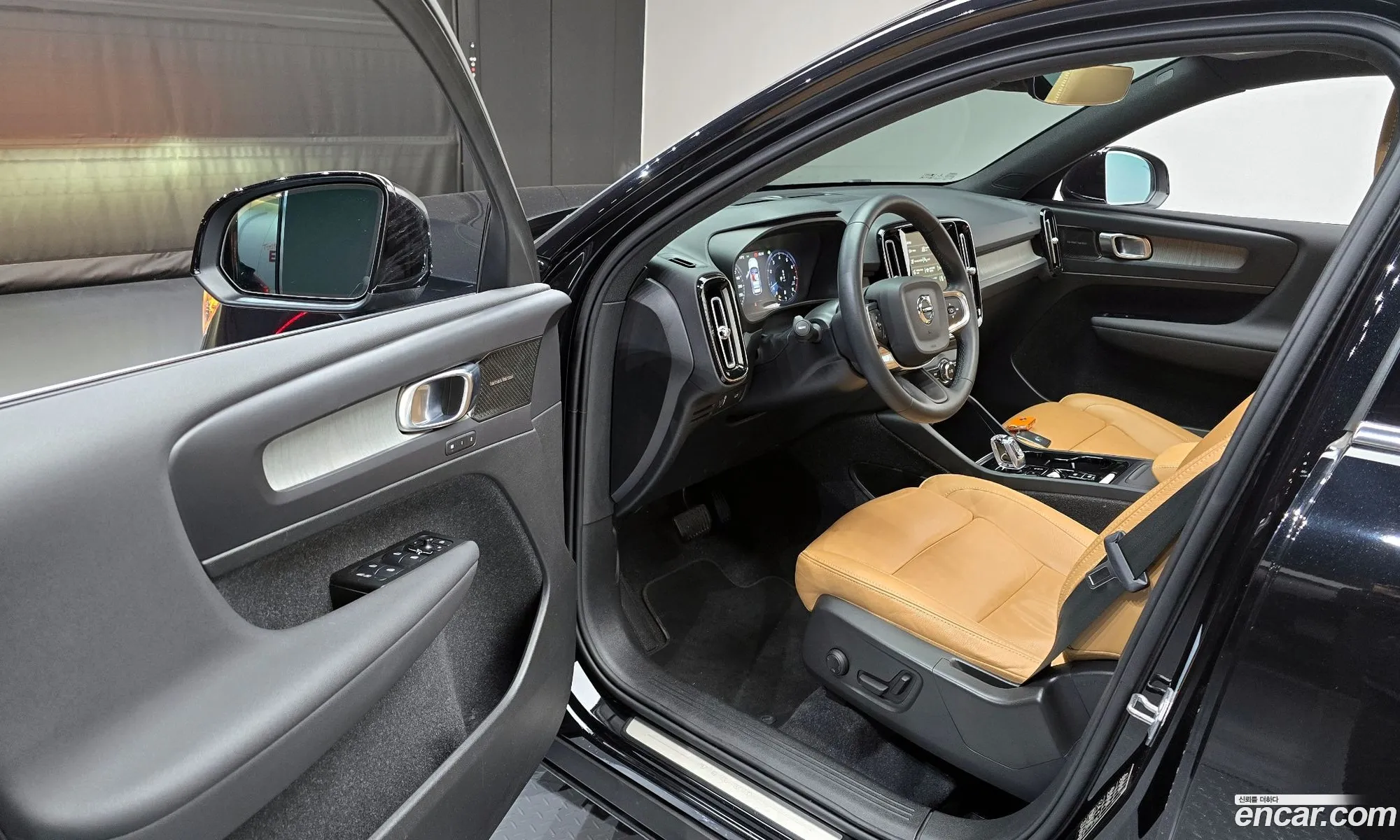 Volvo XC40 2021 — 18
