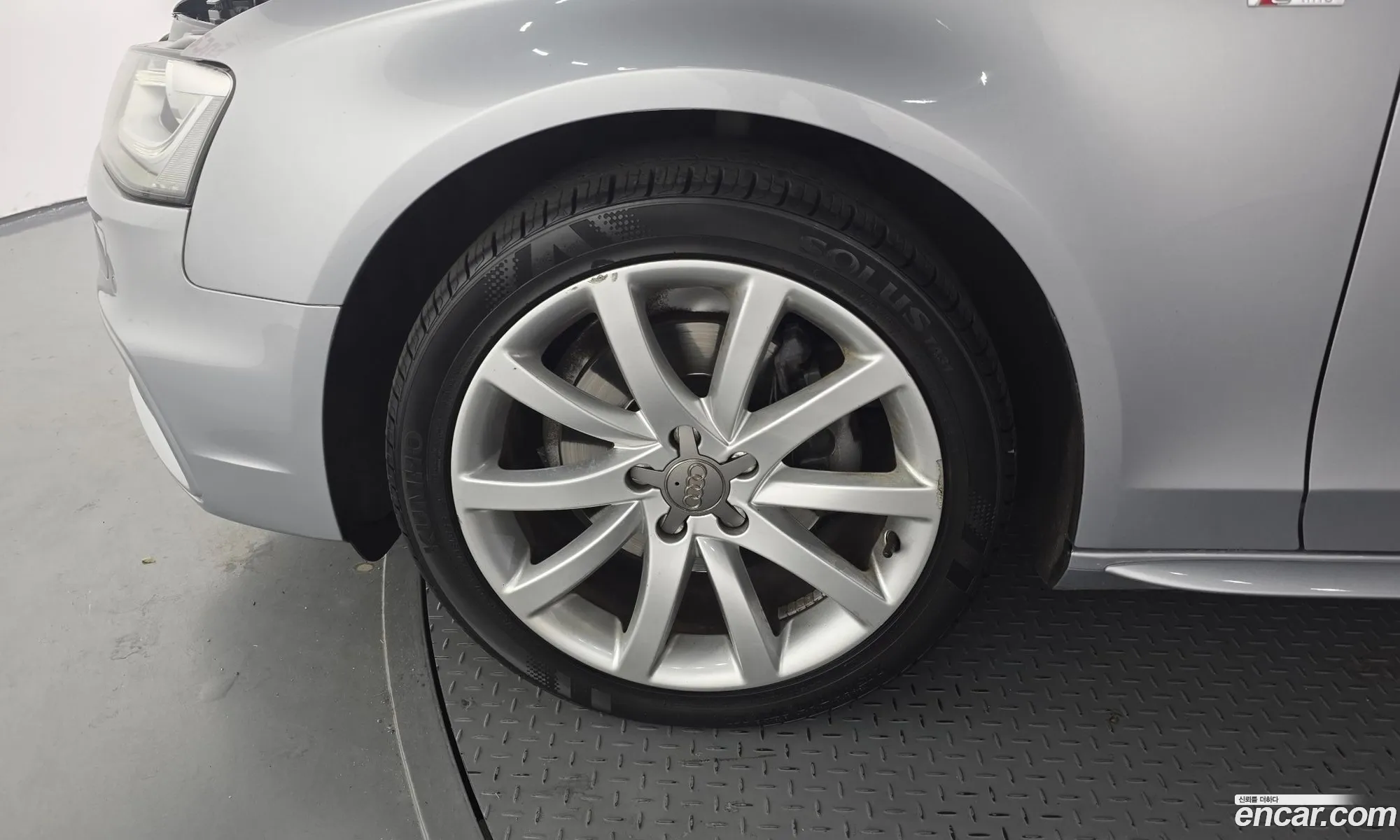 Audi A4 2014 WAUZZZ8K3FN006102 — 10