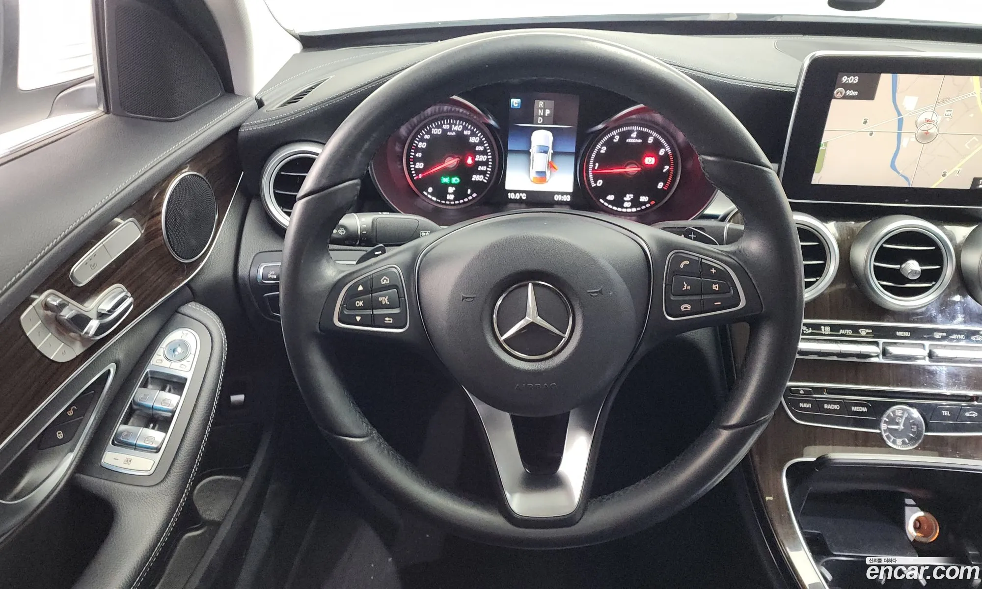 Mercedes-Benz C-Class W205 2018 WDDWF4DB0JF720351 — 10