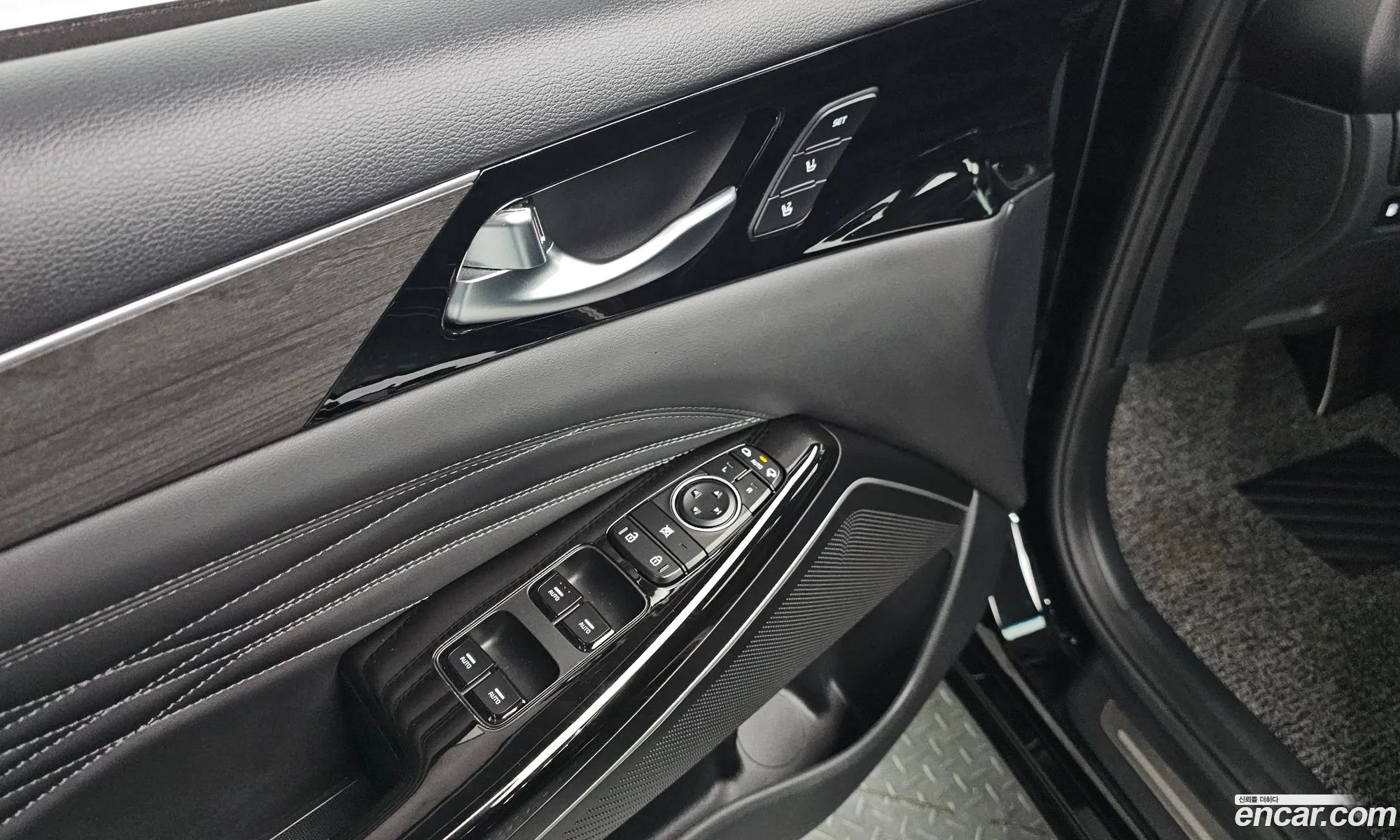 Kia K7 Premier 2020 — 19
