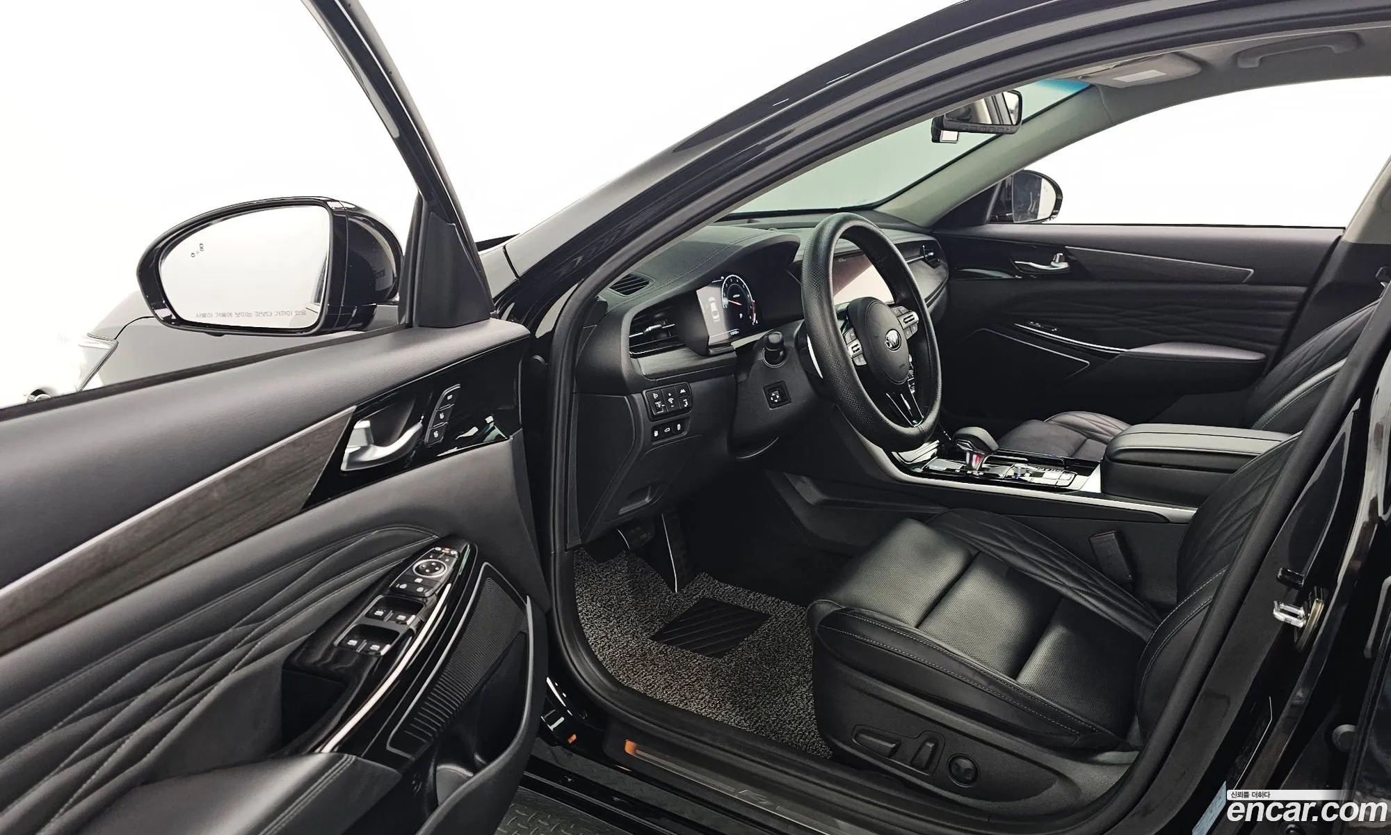 Kia K7 Premier 2020 — 7