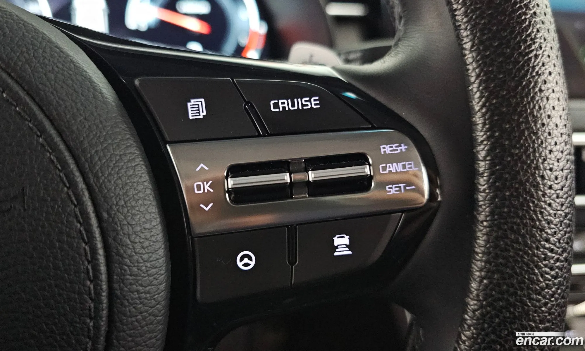 Kia K7 Premier 2020 — 18