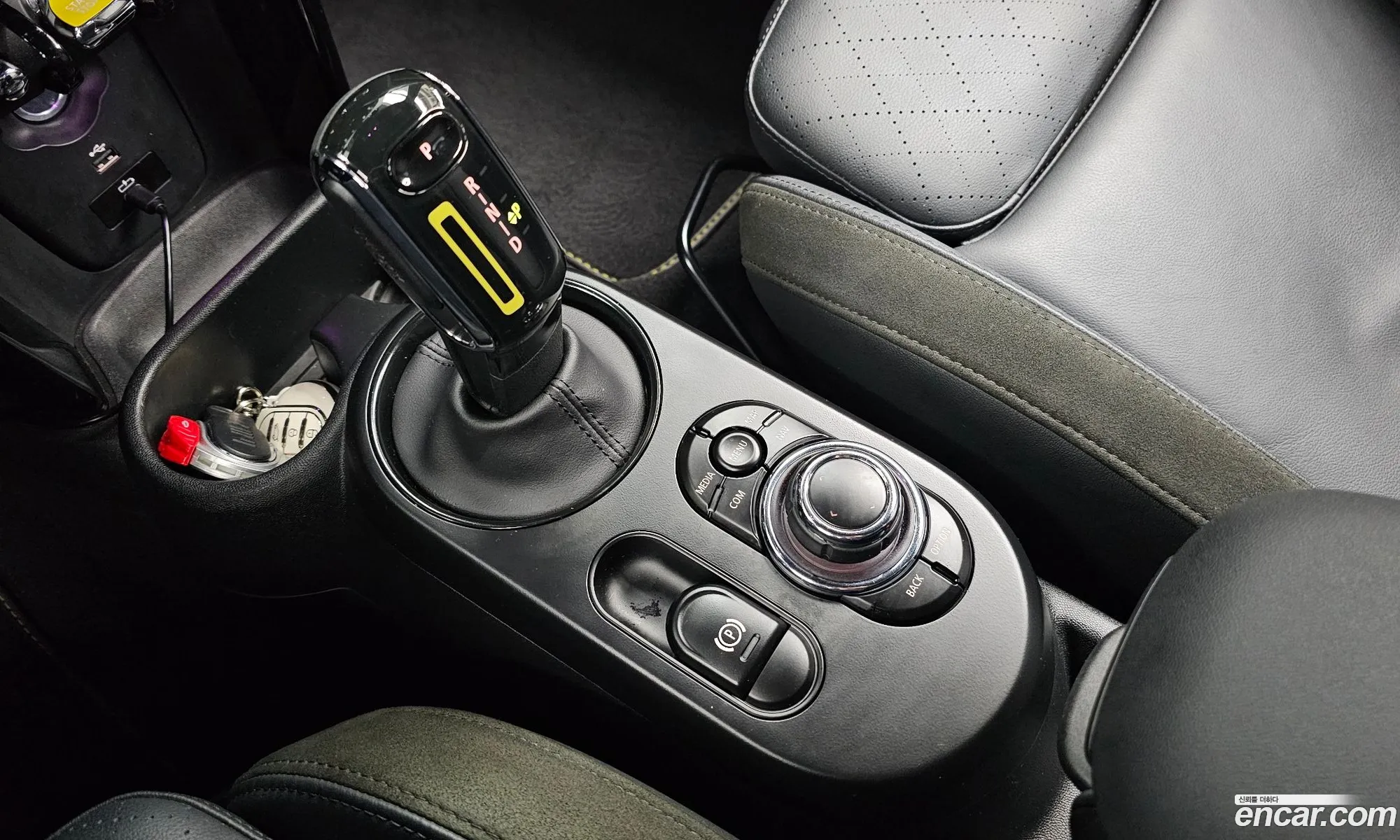 Mini Cooper Electric 2023 — 12