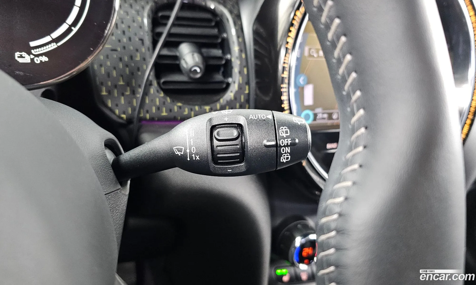 Mini Cooper Electric 2023 — 15