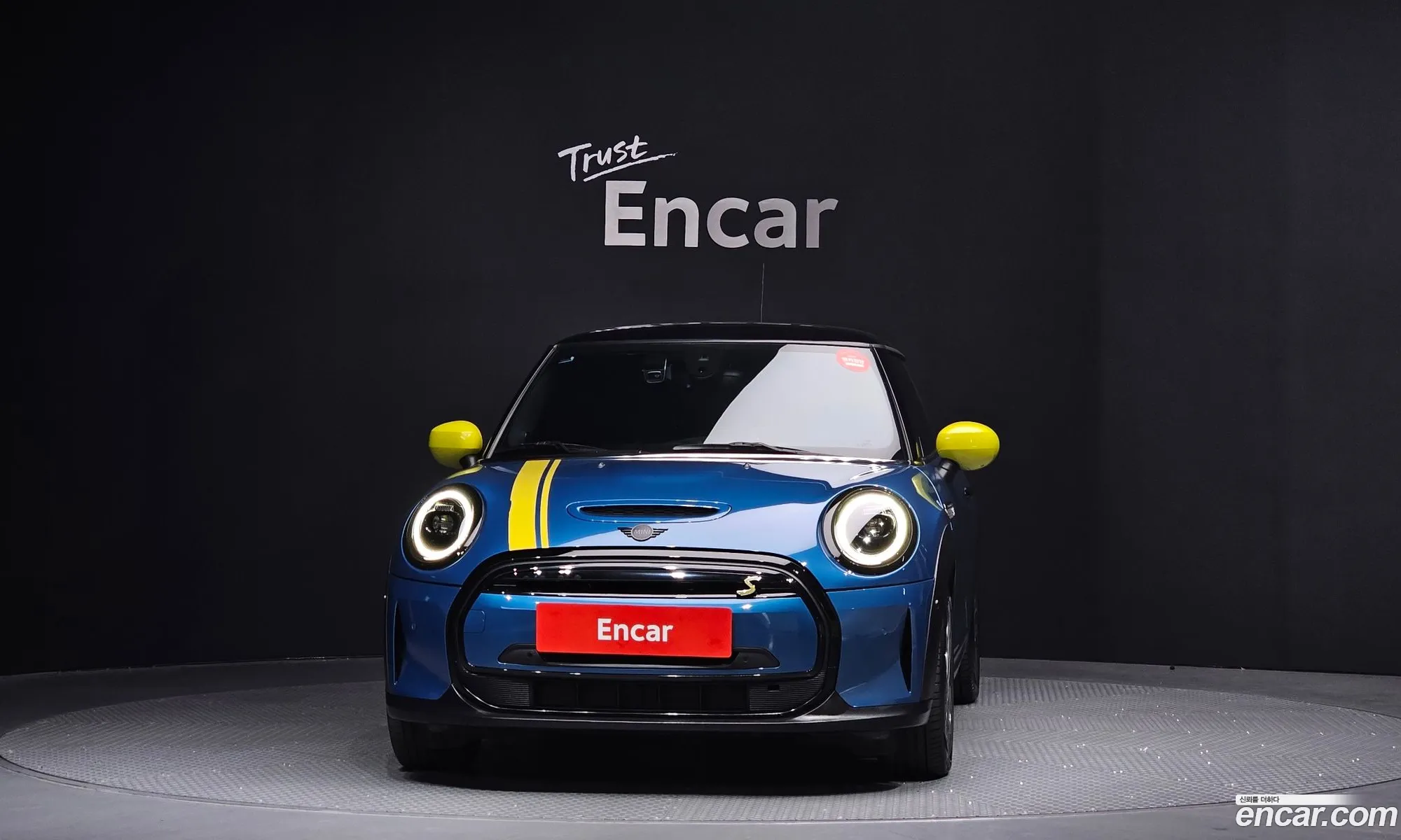 Mini Cooper Electric 2023 — 4
