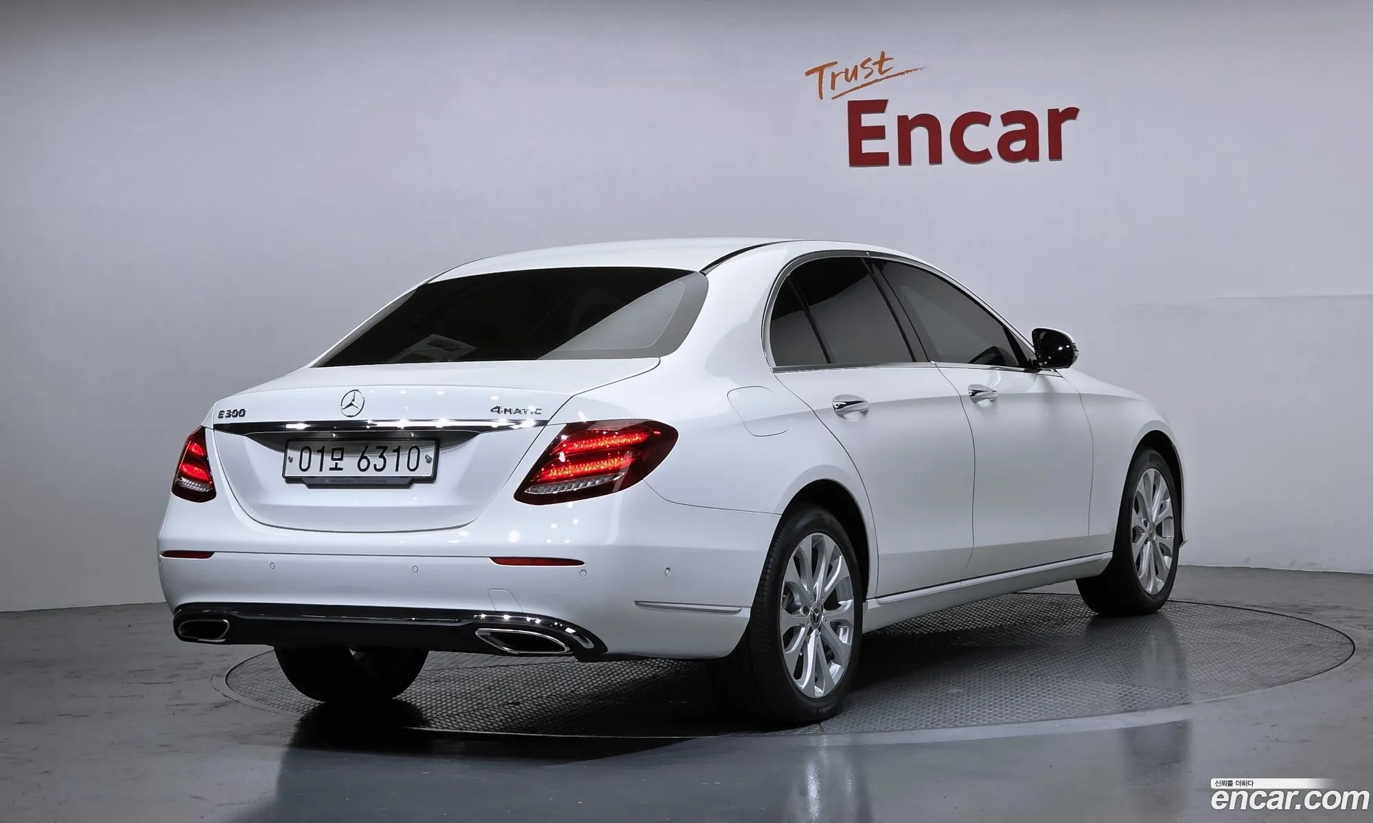 Mercedes-Benz E-Class W213 2017 WDDZF4KB3JA338814 — 19