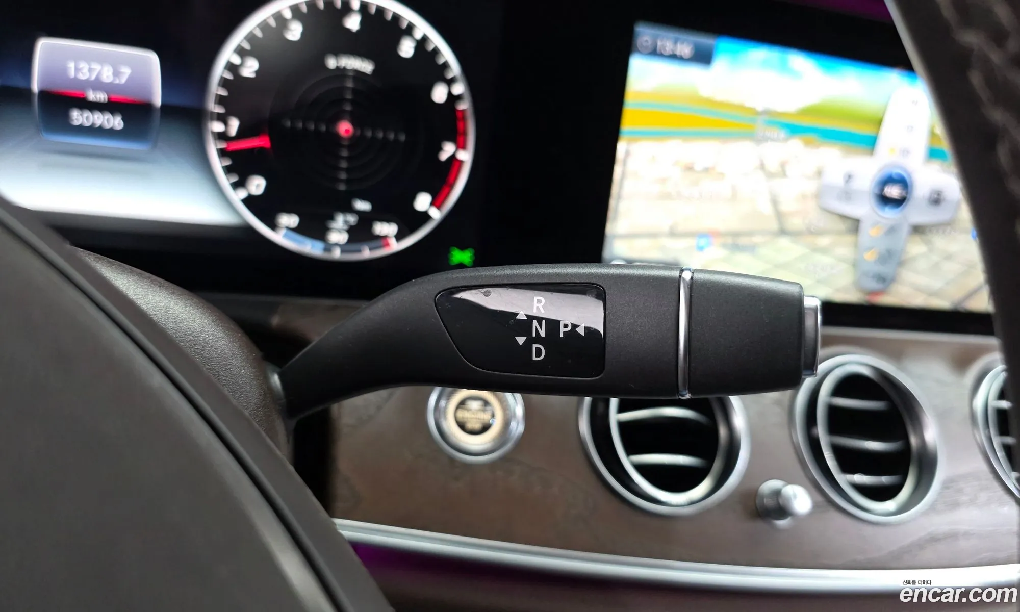 Mercedes-Benz E-Class W213 2017 WDDZF4KB3JA338814 — 11