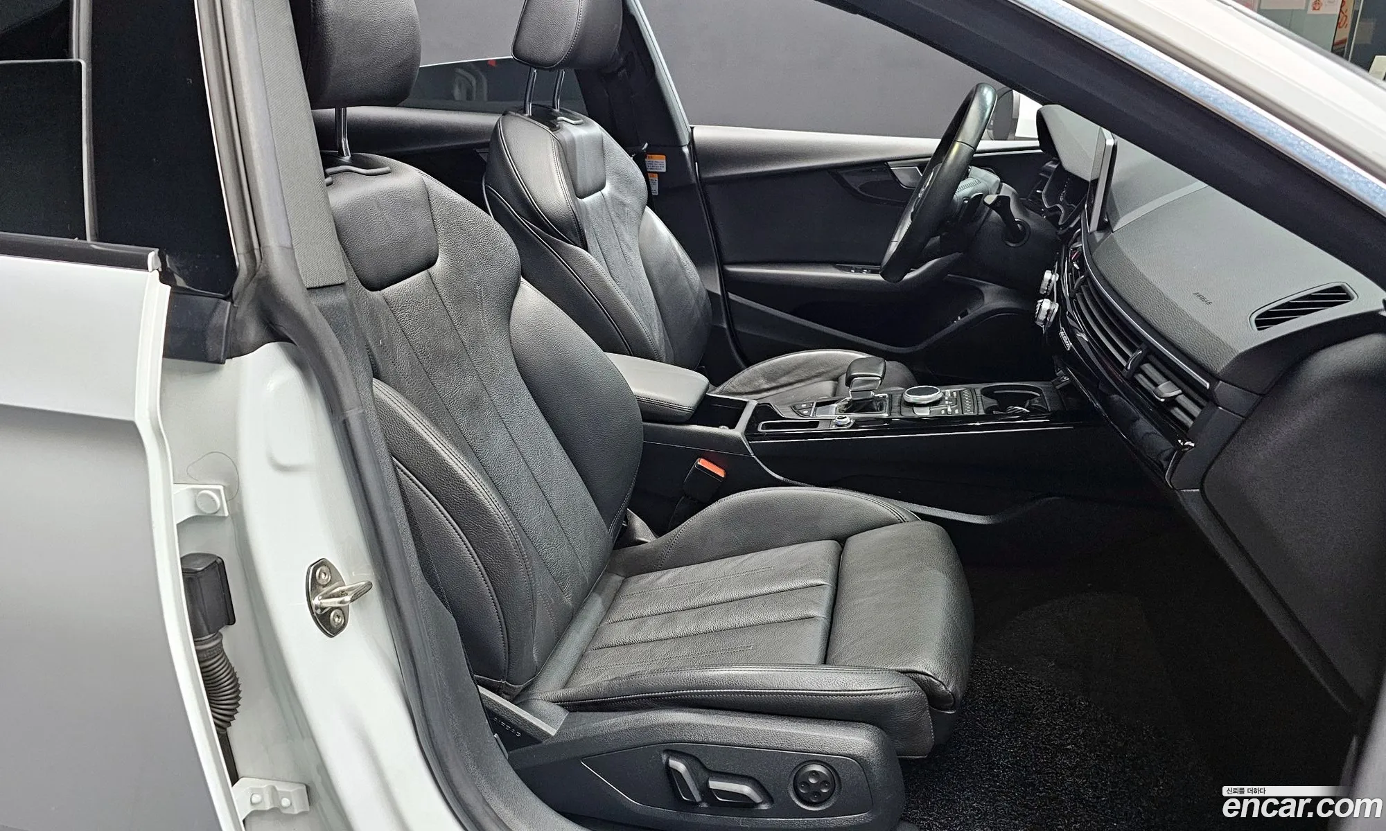 Audi A5 2019 WAUZZZF51KA062750 — 11