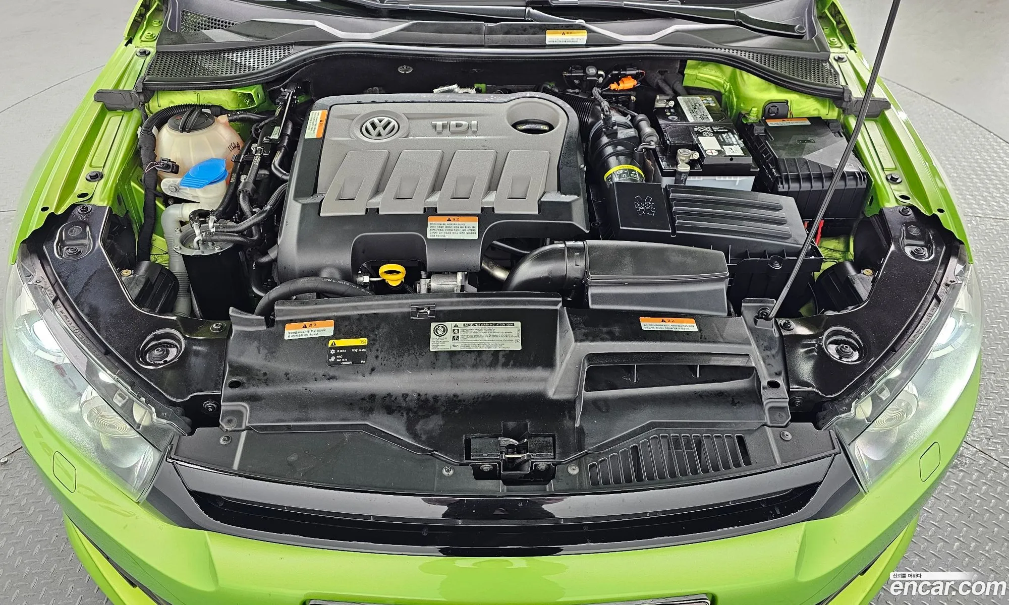 Volkswagen Scirocco 2014 WVWZZZ13ZEV009635 — 14