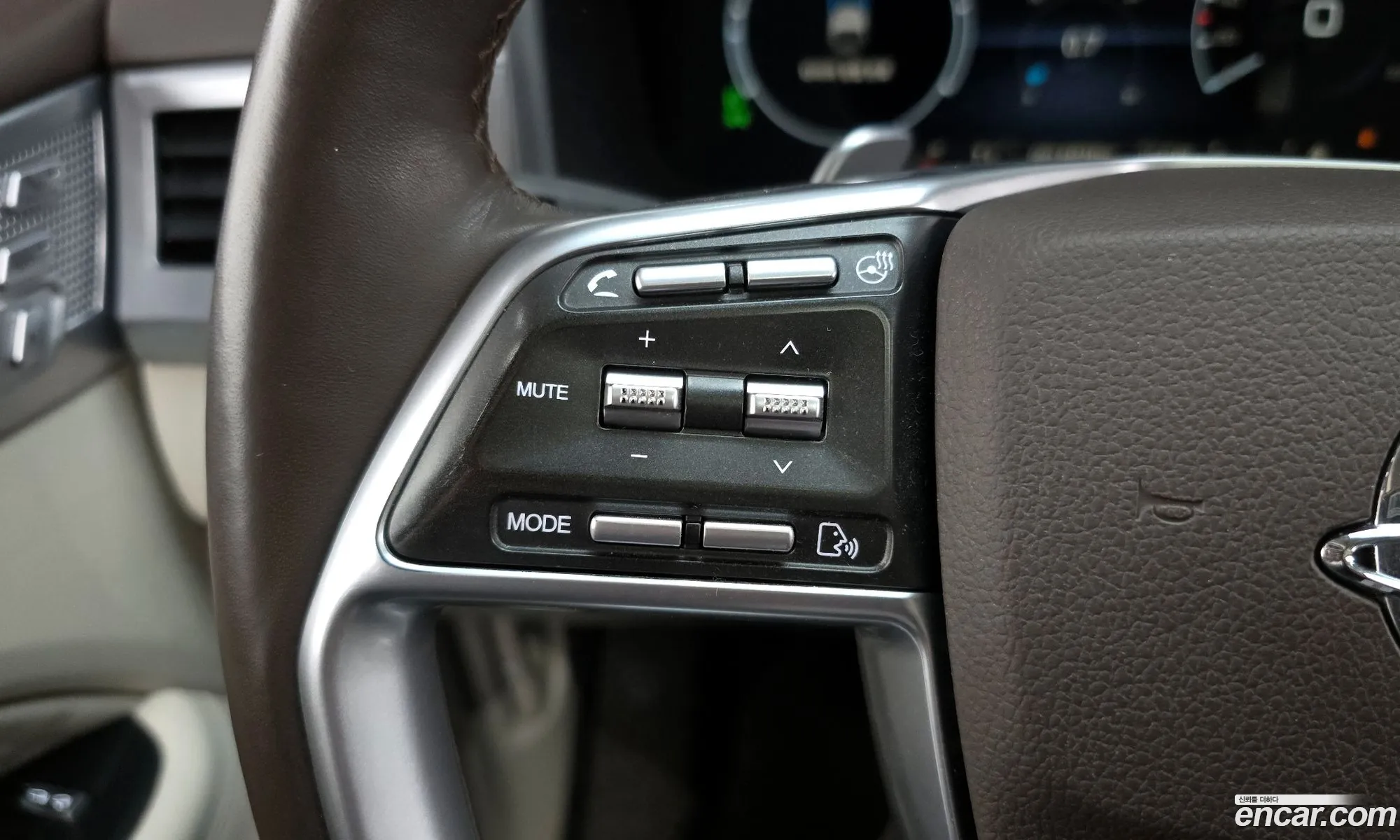 KG Mobility (SsangYong) Rexton 2020 — 15