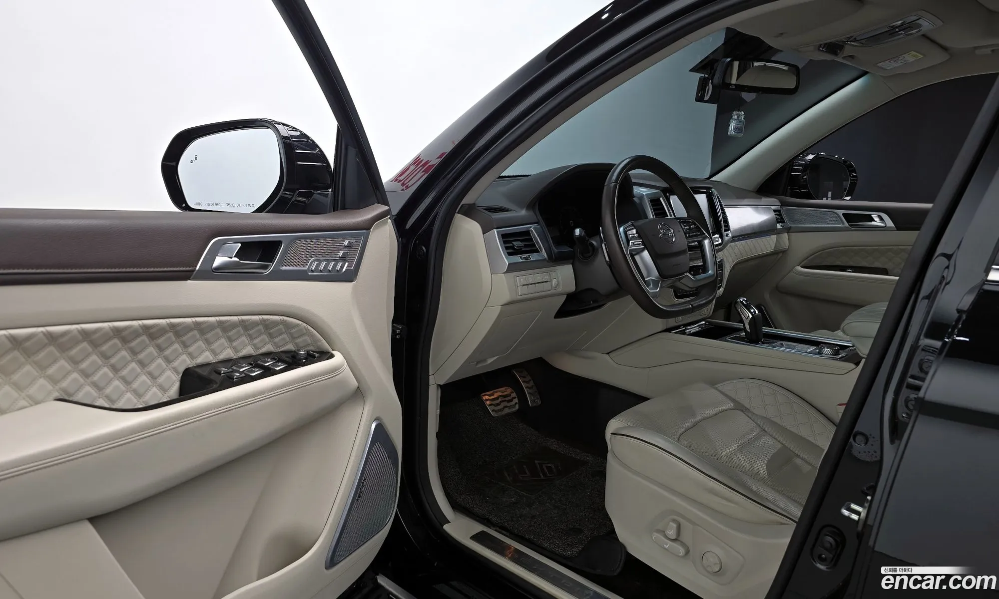 KG Mobility (SsangYong) Rexton 2020 — 16