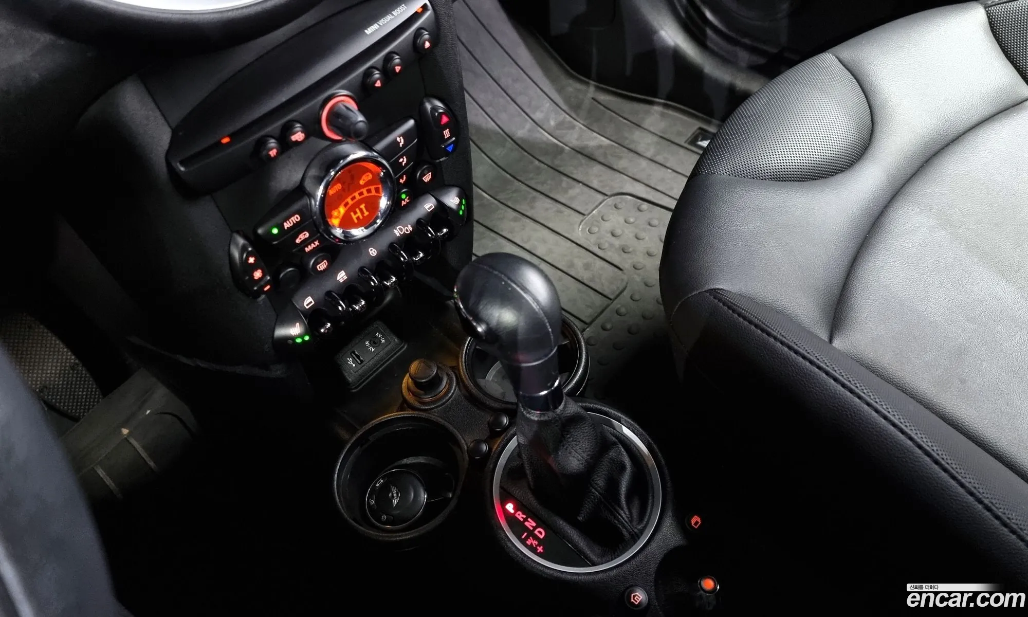 Mini Cooper Convertible 2014 WMWZN3108ET656572 — 13