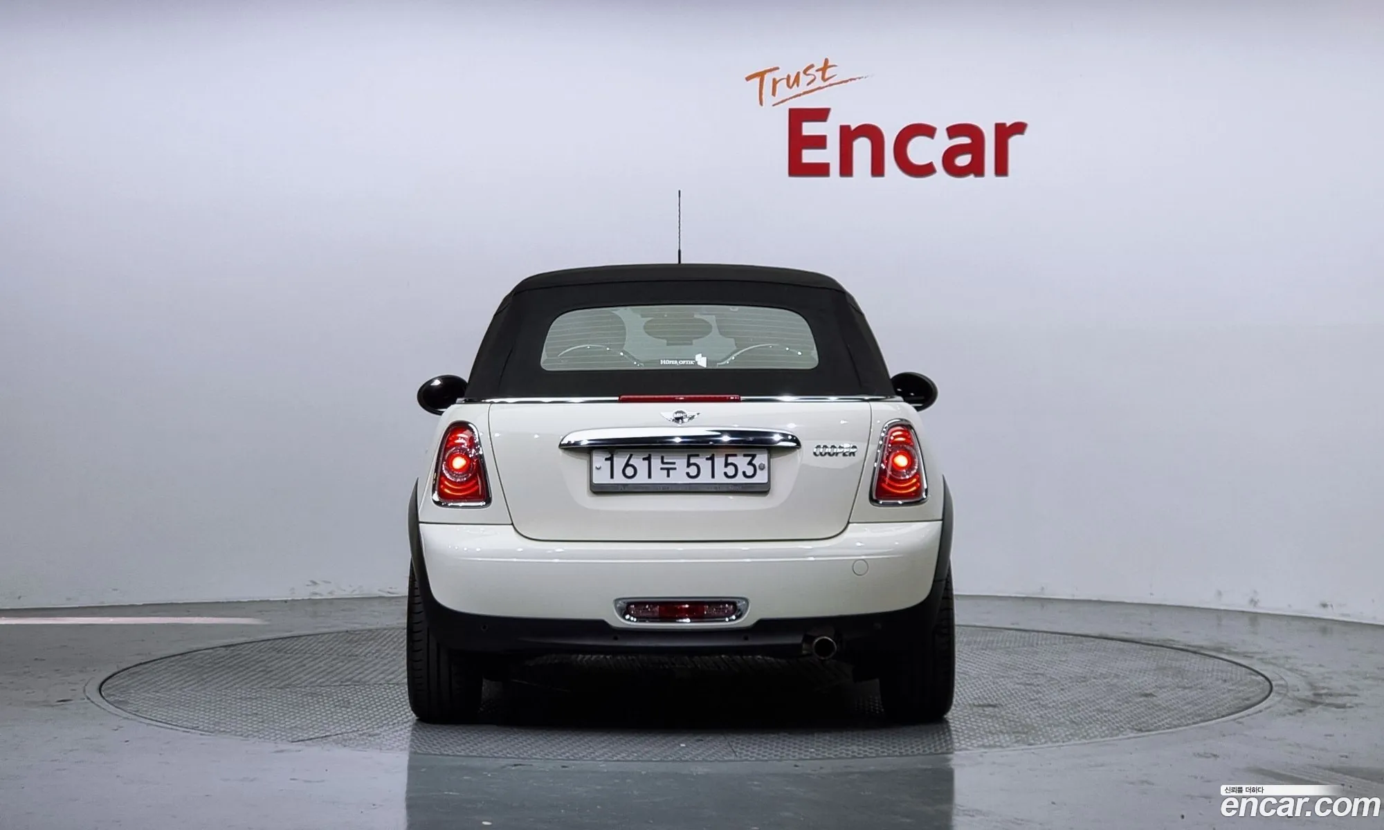 Mini Cooper Convertible 2014 WMWZN3108ET656572 — 11