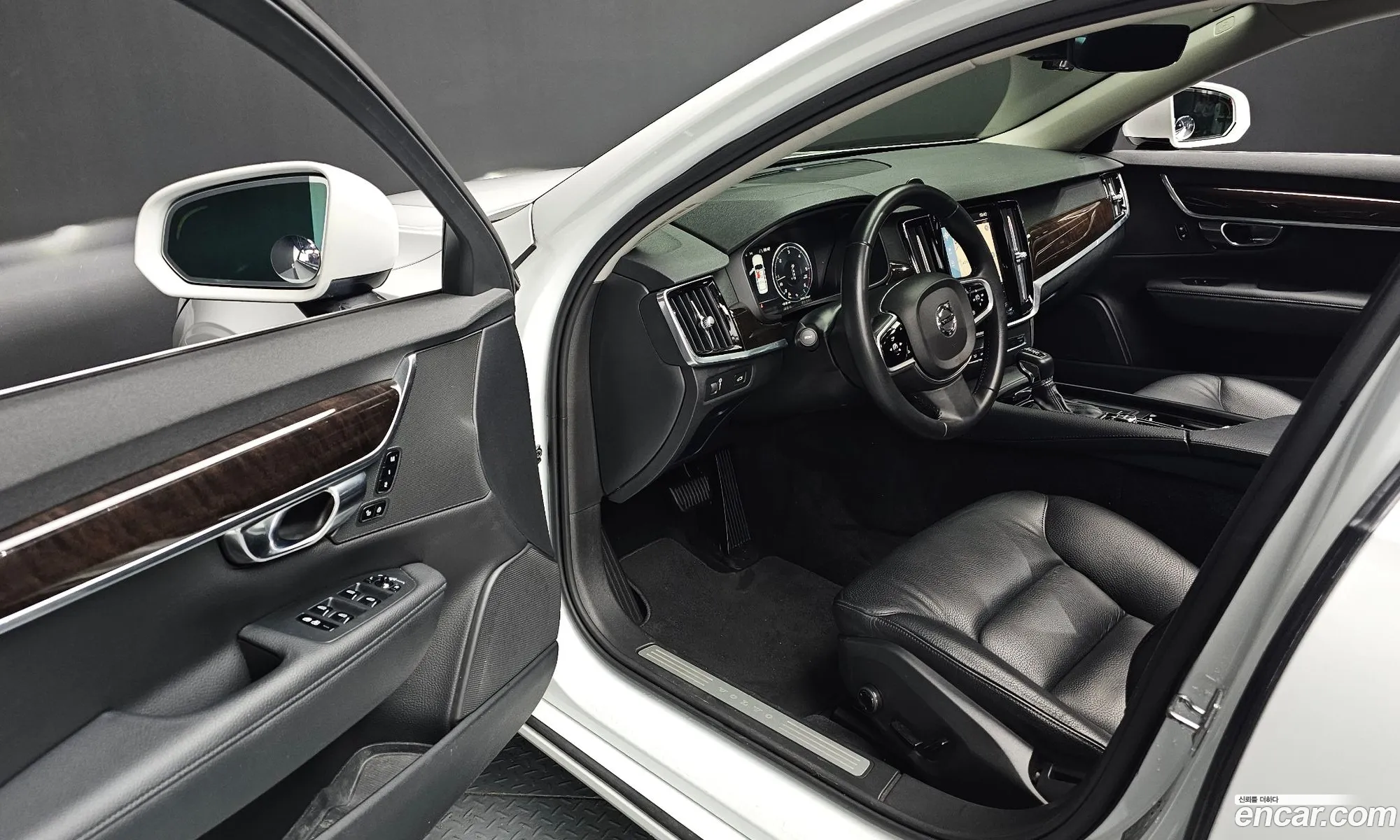 Volvo S90 2017 YV1PS68BCH1007145 — 18