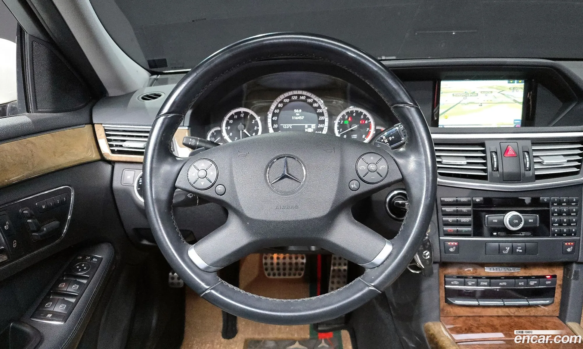 Mercedes-Benz E-Class W212 2011 WDDHF5DB2BA441125 — 20