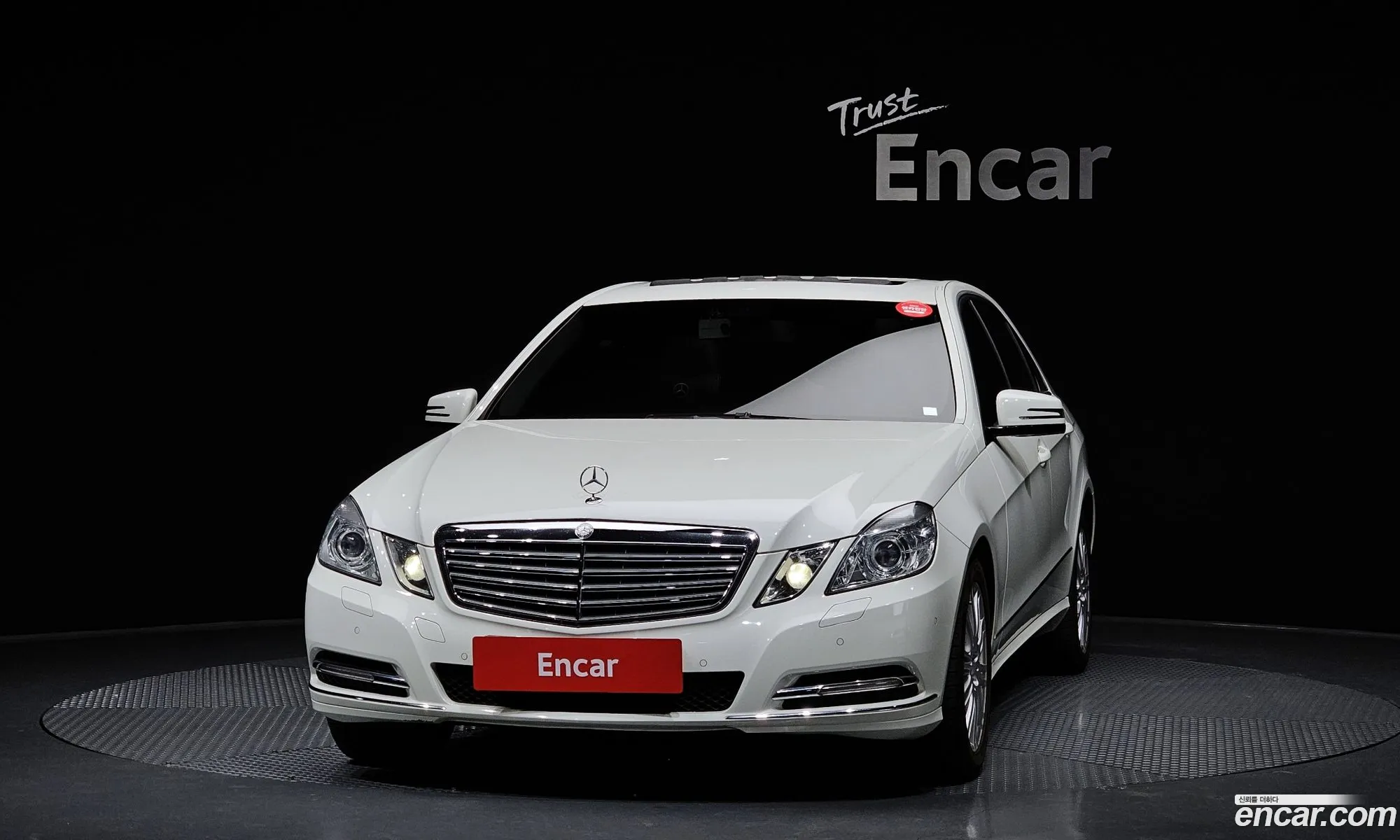 Mercedes-Benz E-Class W212 2011 WDDHF5DB2BA441125 — 11