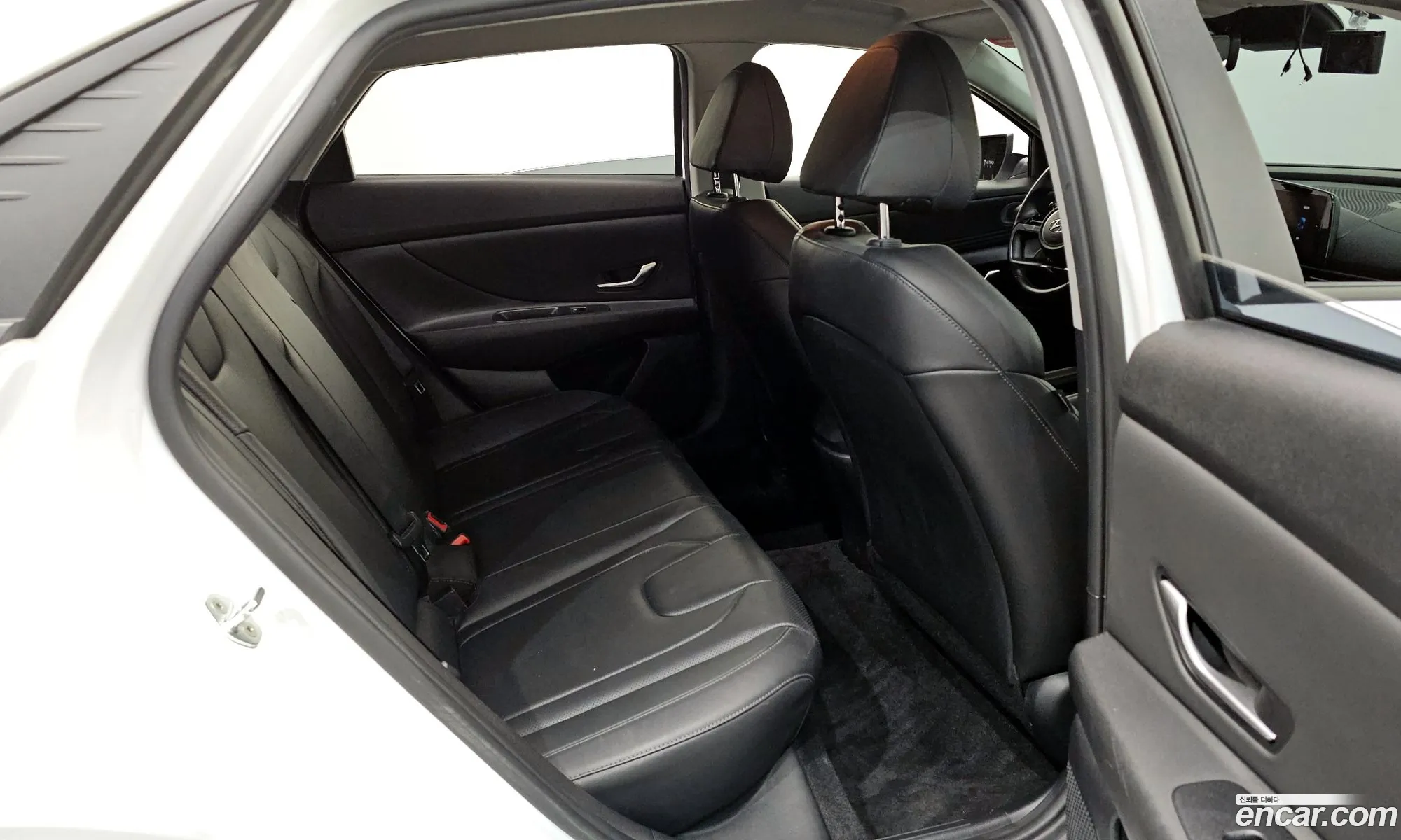 Hyundai Elantra 2021 — 15