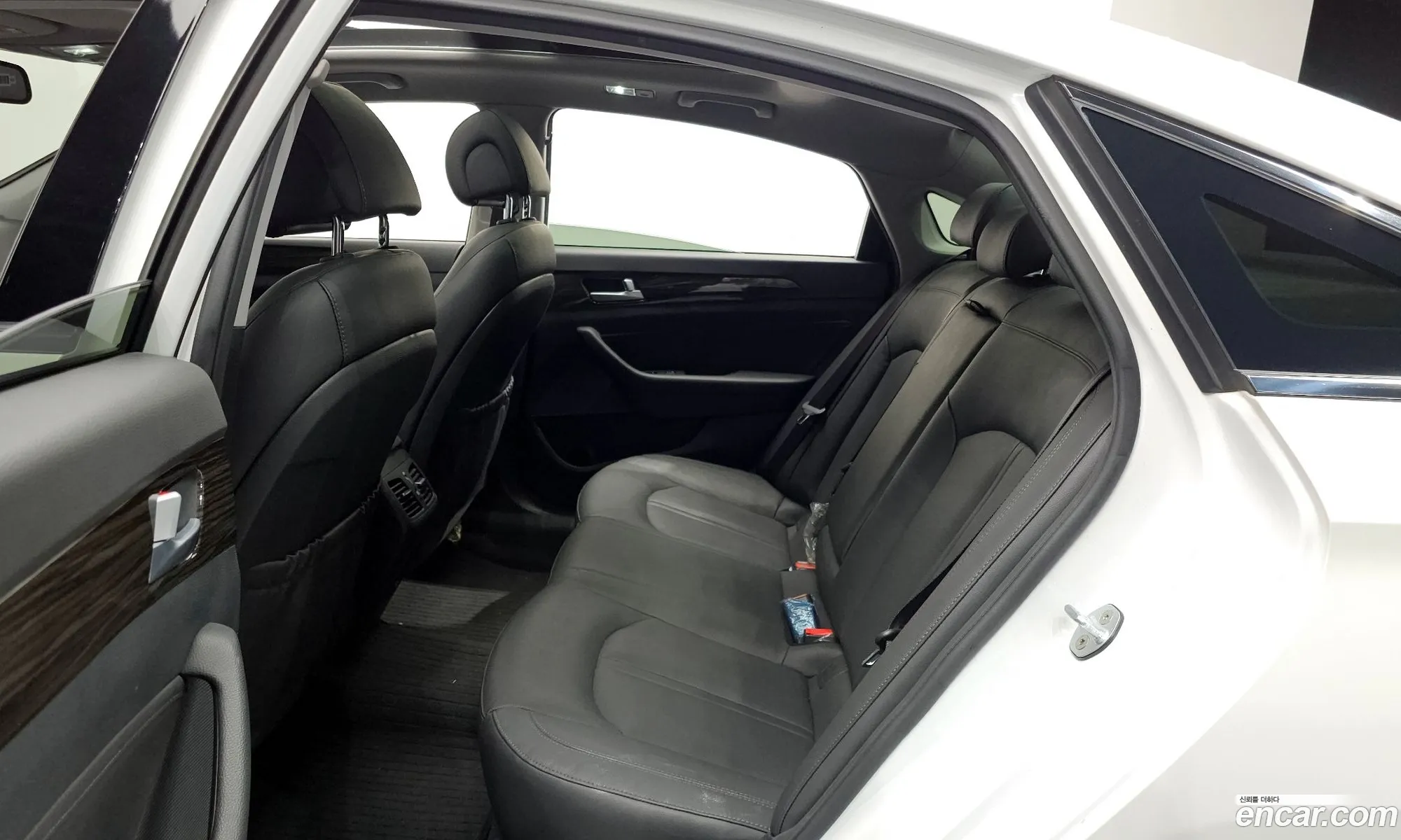 Hyundai LF Sonata 2014 — 5