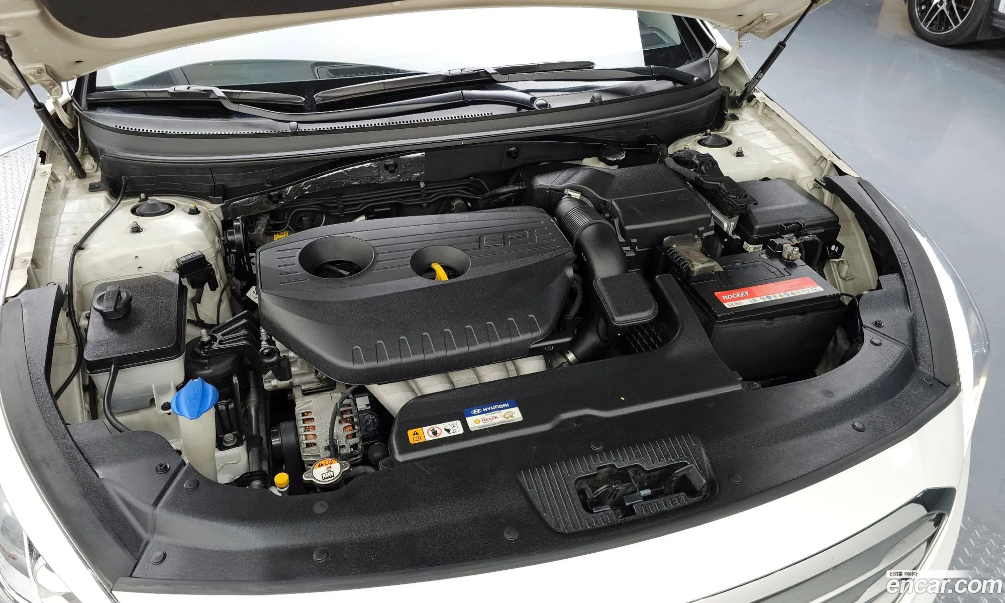 Hyundai LF Sonata 2014 — 16