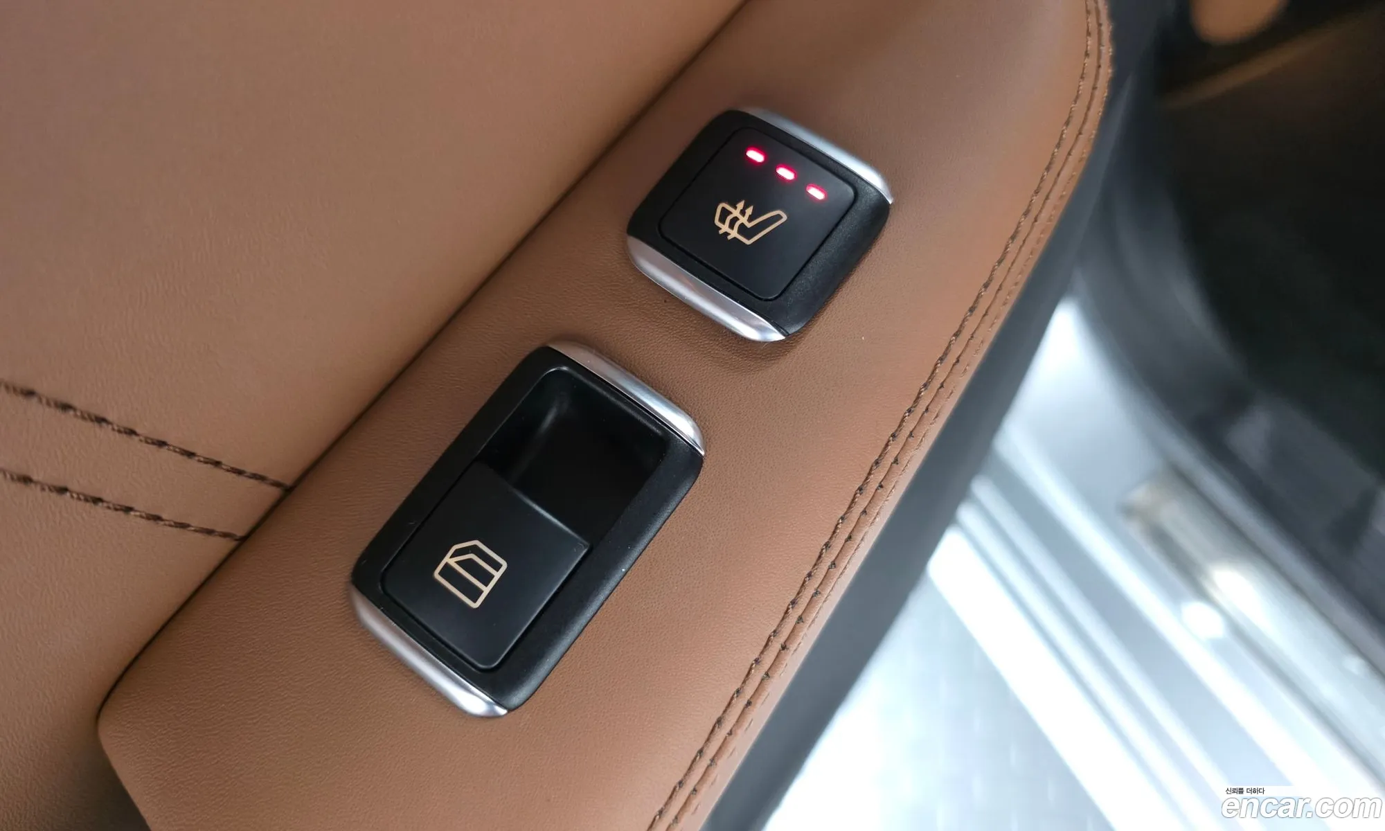 Mercedes-Benz E-Class W212 2014 WDDHF5FB6EA960695 — 9