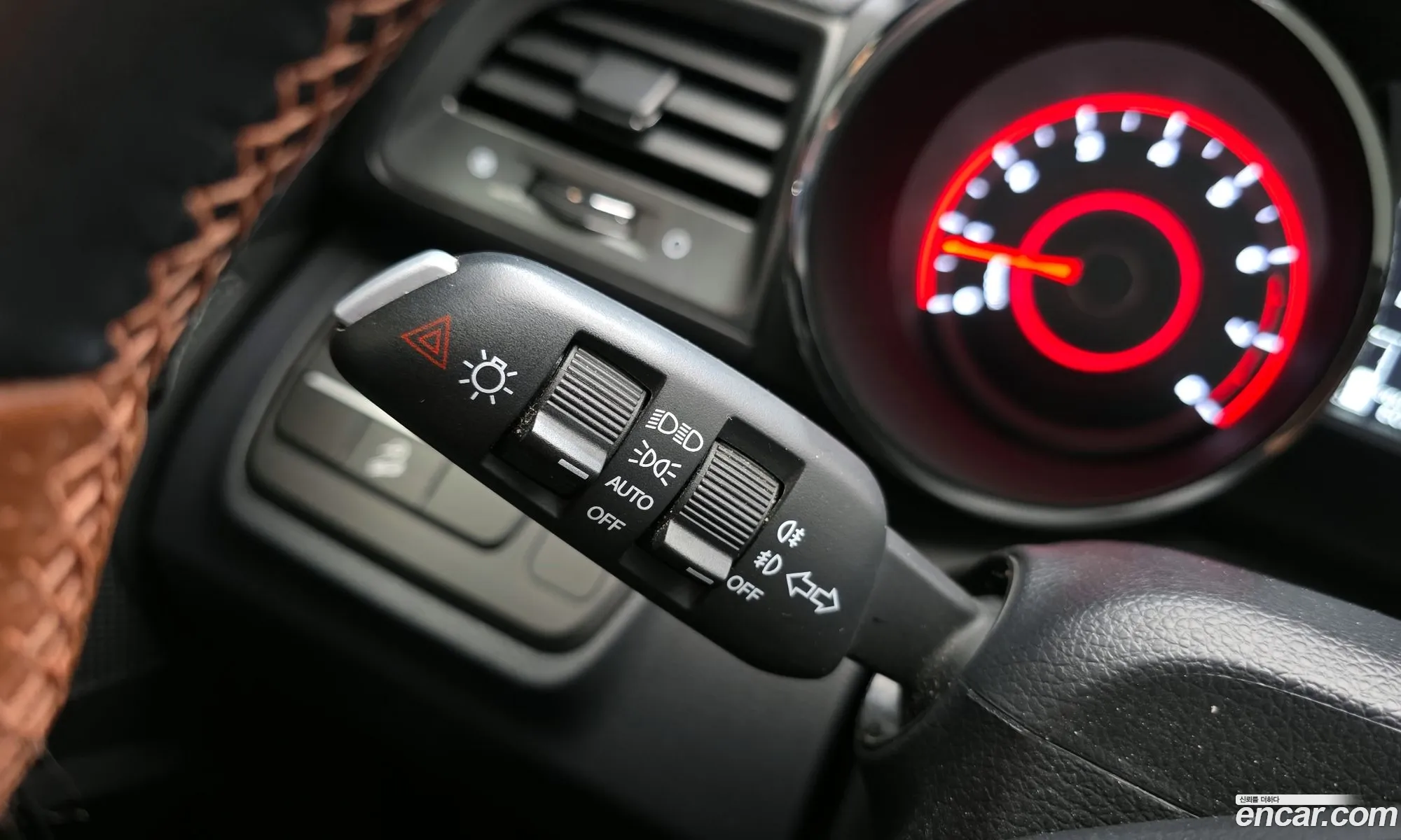 KG Mobility (SsangYong) Tivoli Armour 2019 — 19
