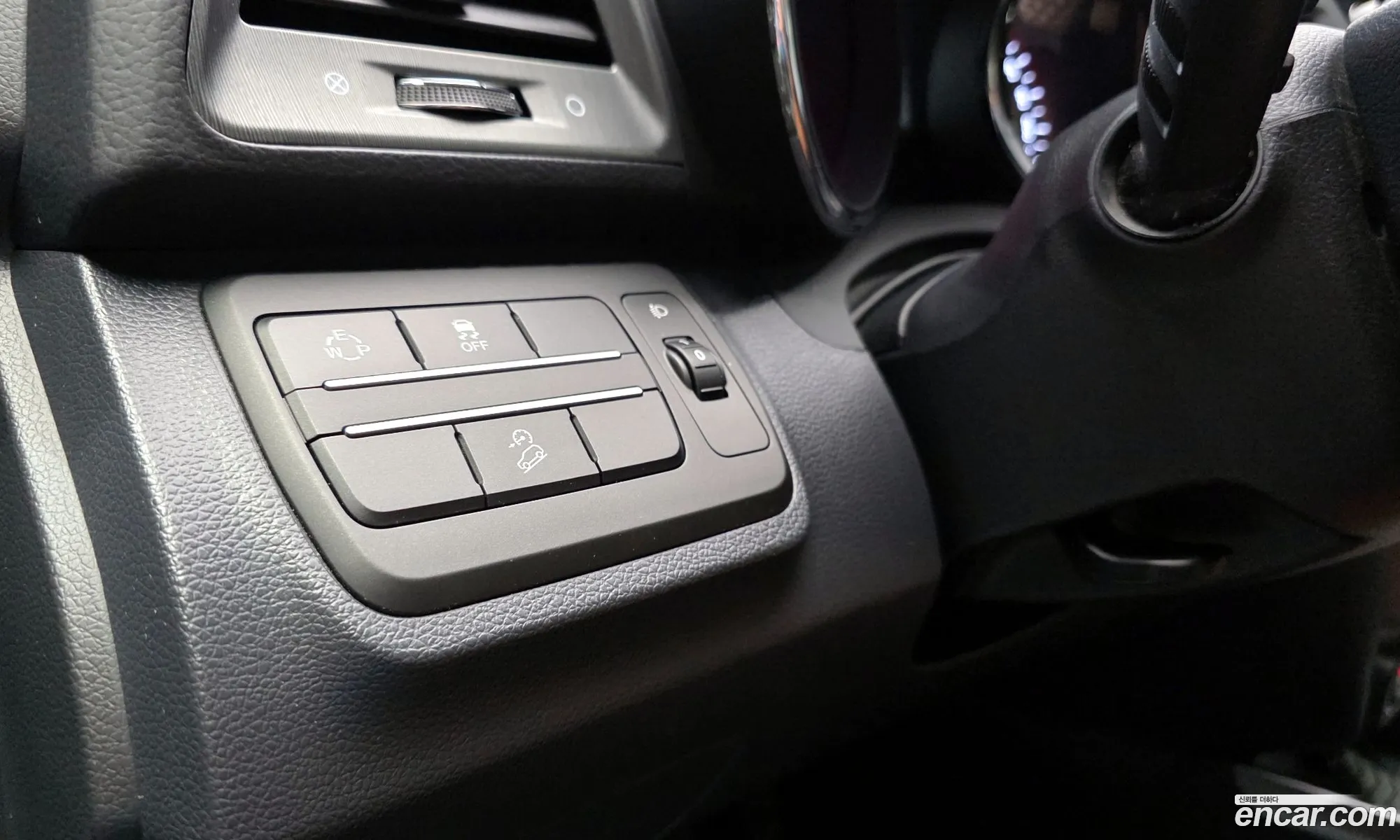 KG Mobility (SsangYong) Tivoli Armour 2019 — 9