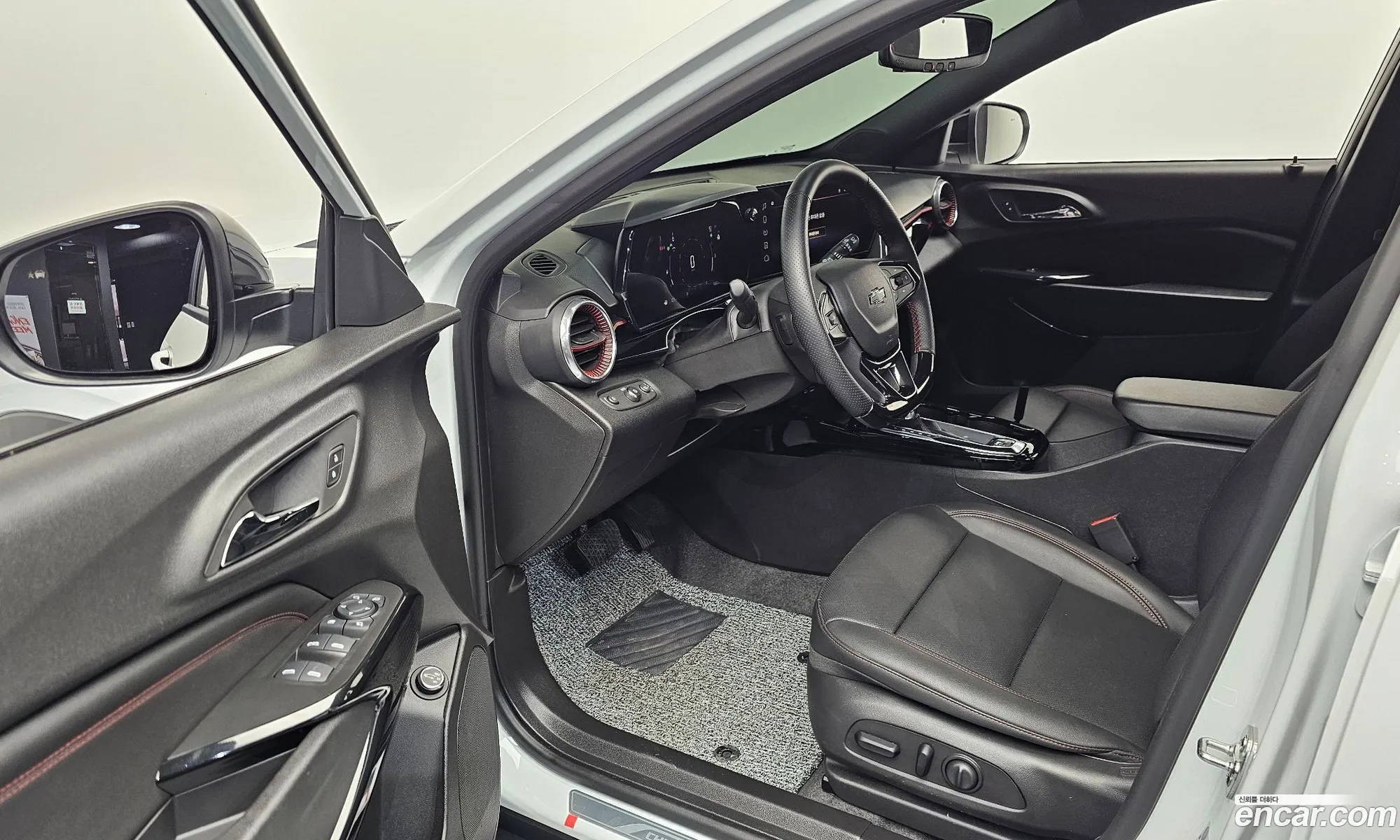Chevrolet (GM Daewoo) Trax Crossover 2025 — 14