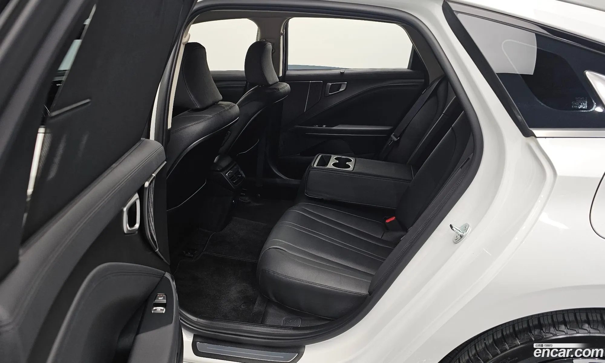 Kia K8 2024 — 8