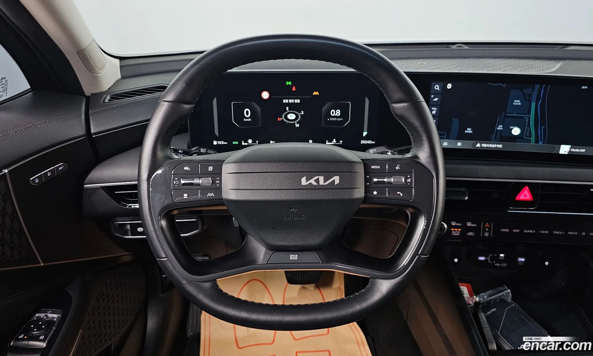 Kia K8 2024 — 9