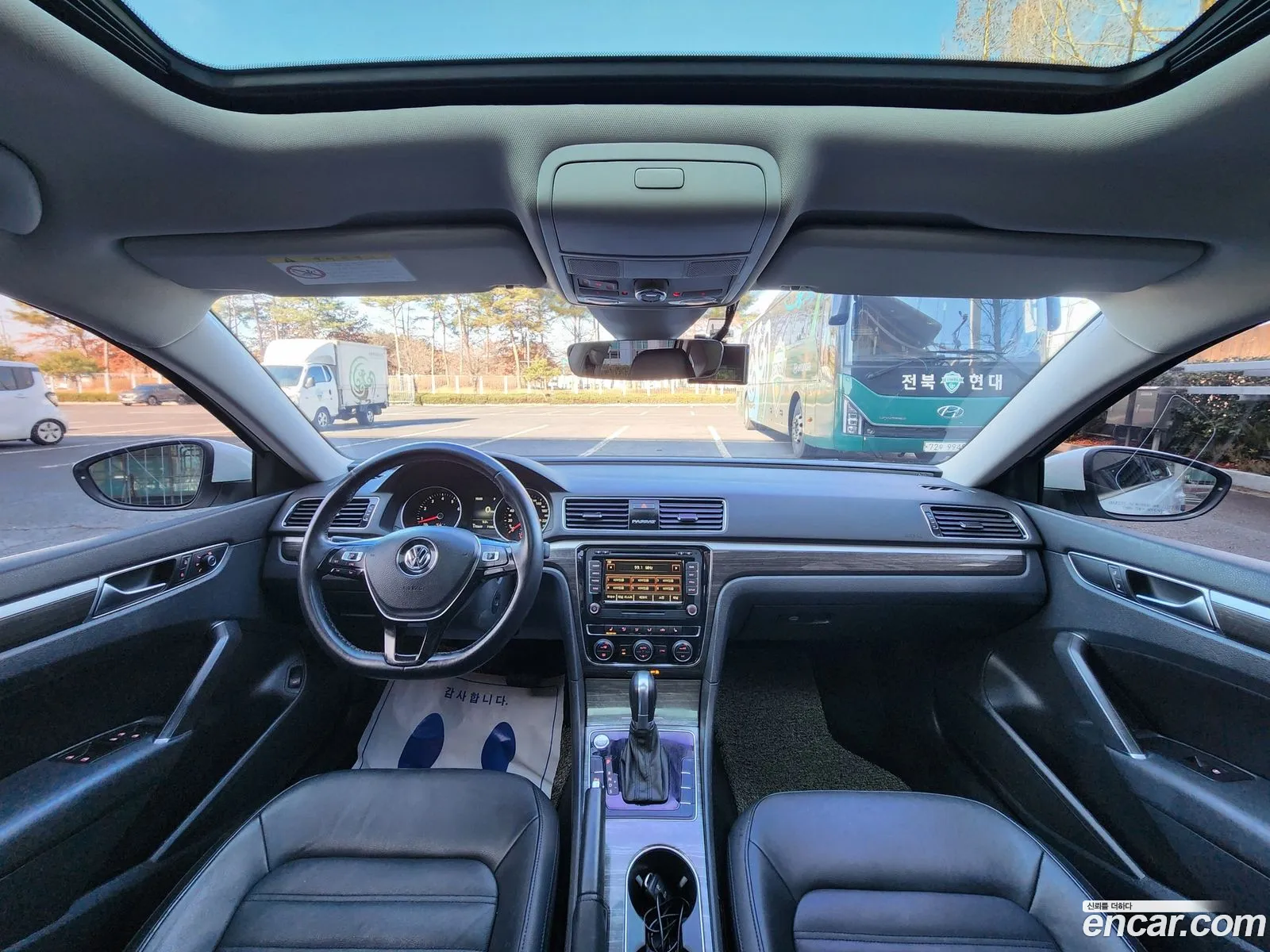 Volkswagen Passat 2018 — 17