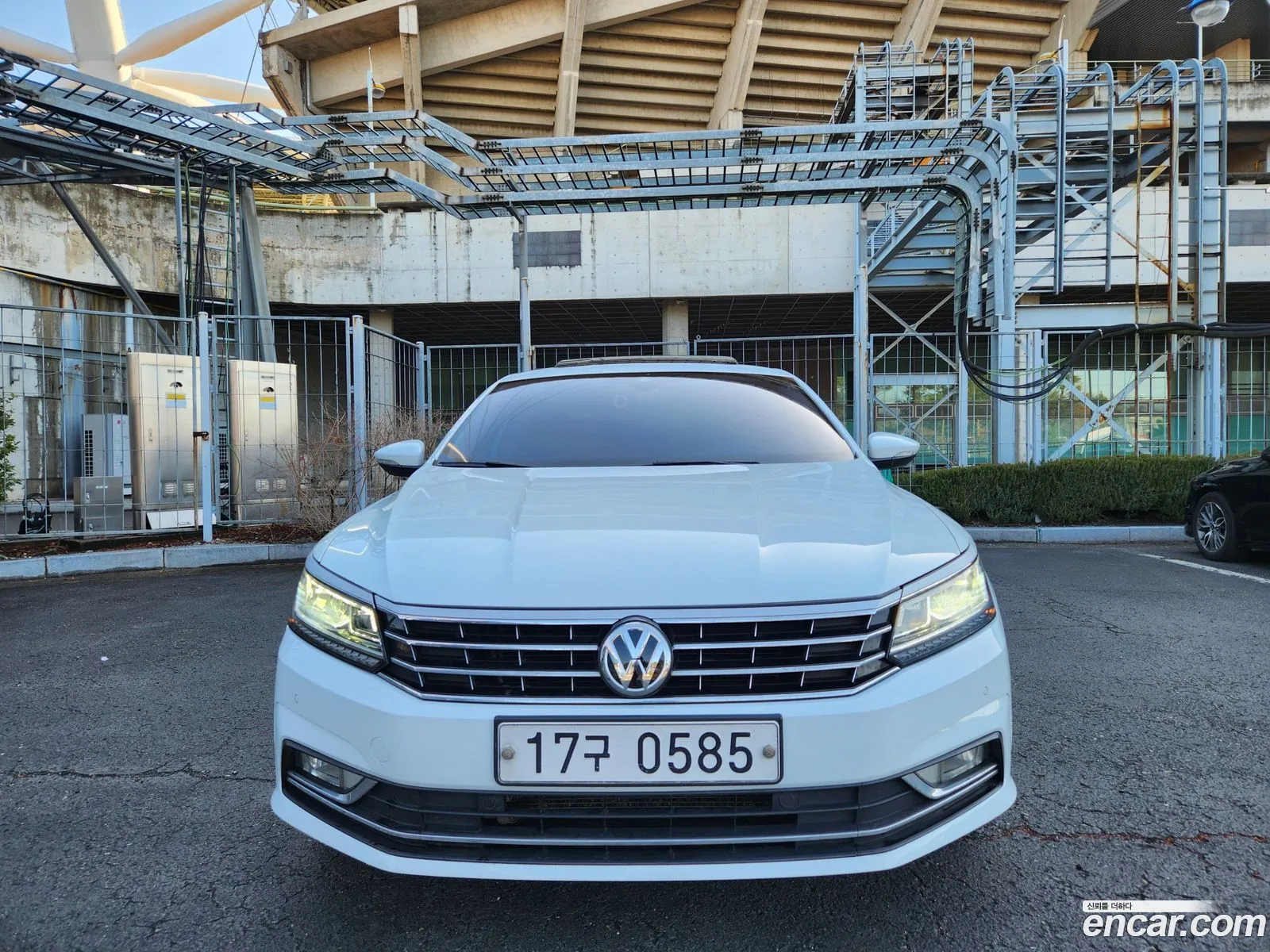 Volkswagen Passat 2018 — 16