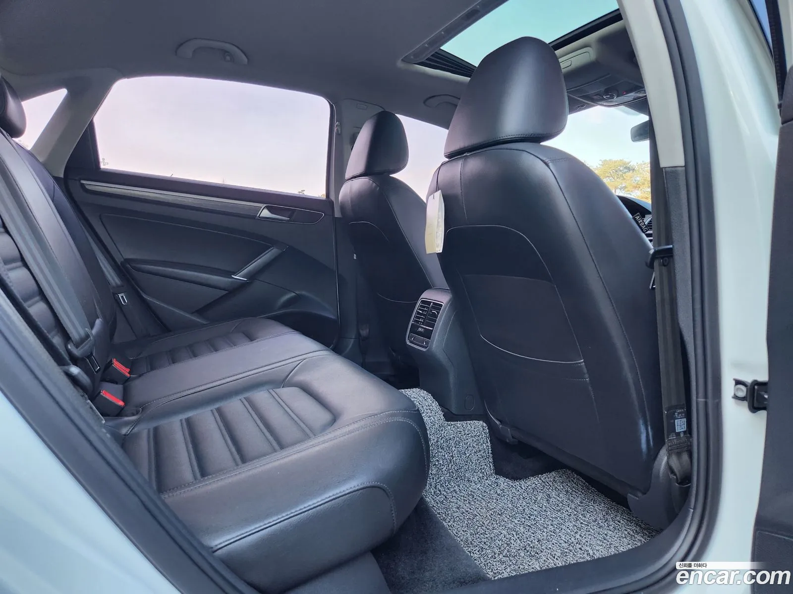 Volkswagen Passat 2018 — 13