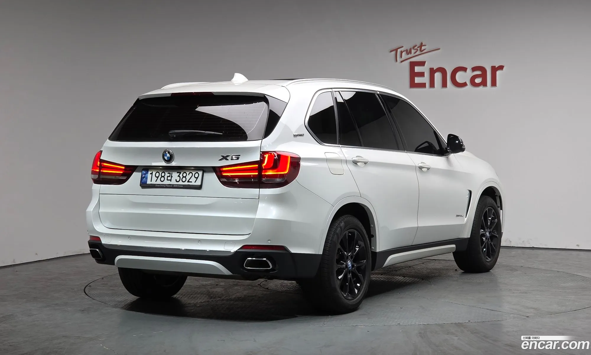 BMW X5 2018 — 2