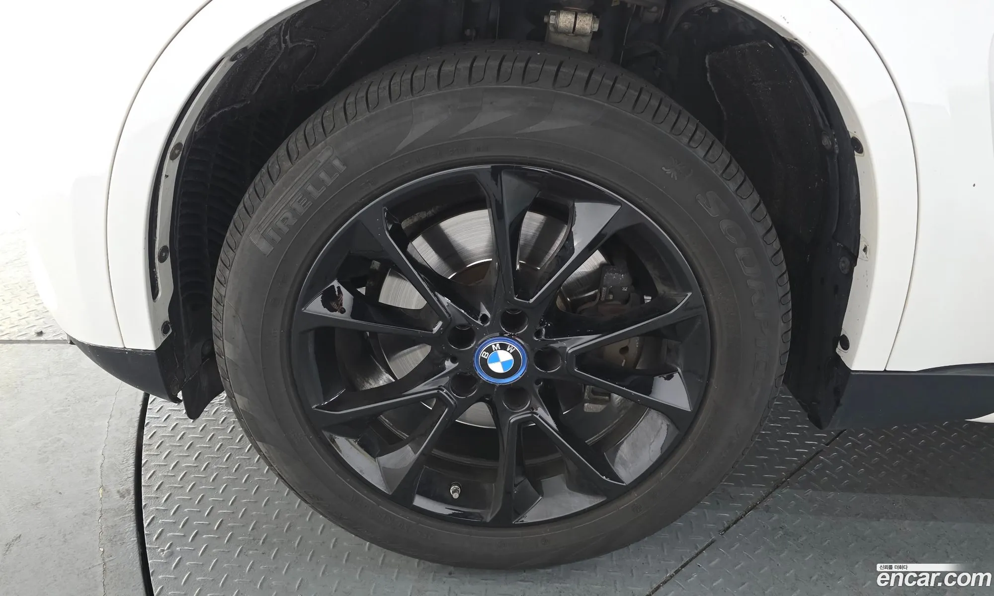 BMW X5 2018 — 11