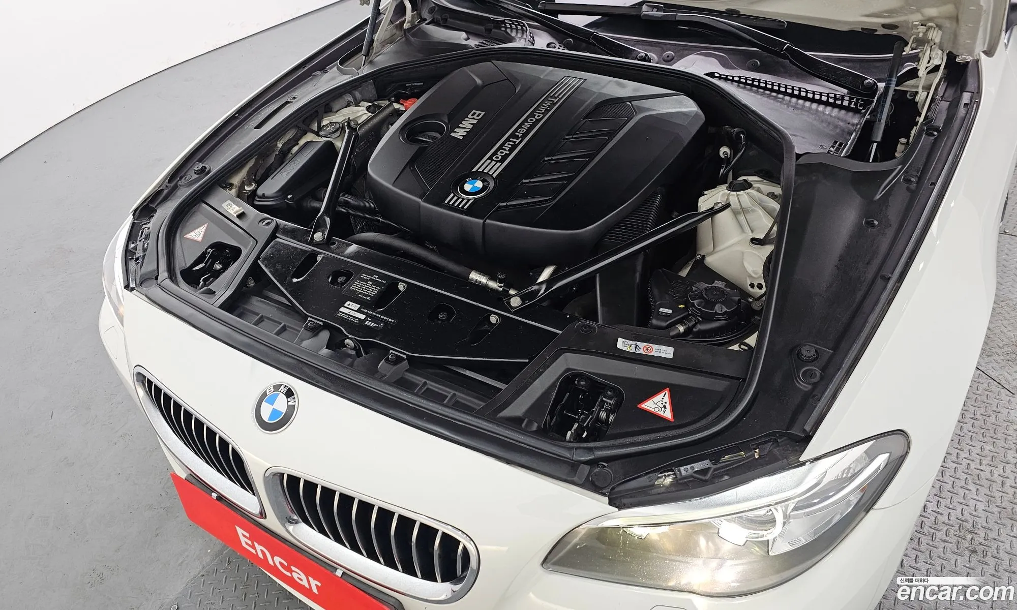 BMW 5 Series 2013 WBA5C3102ED042003 — 12