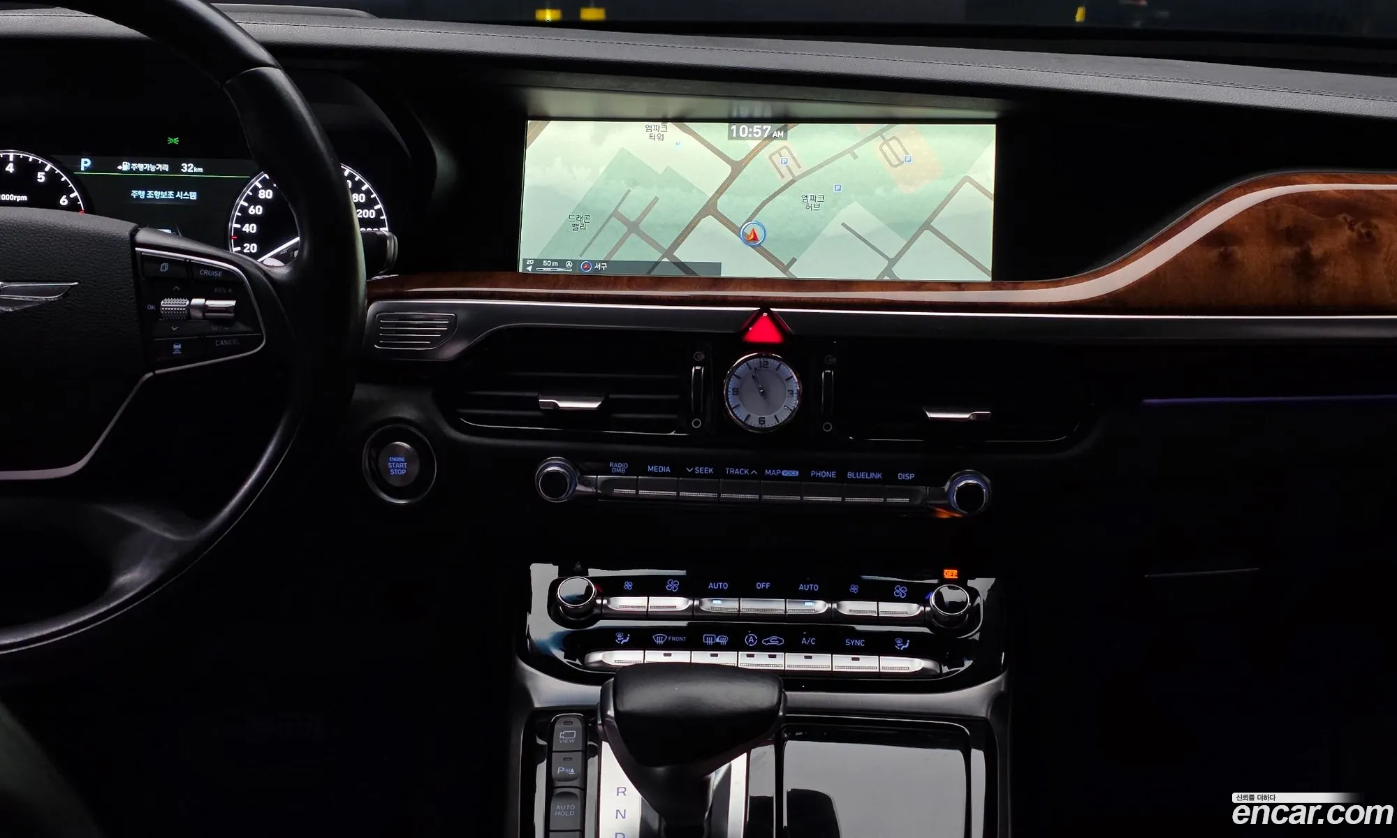 Genesis EQ900 2015 — 3
