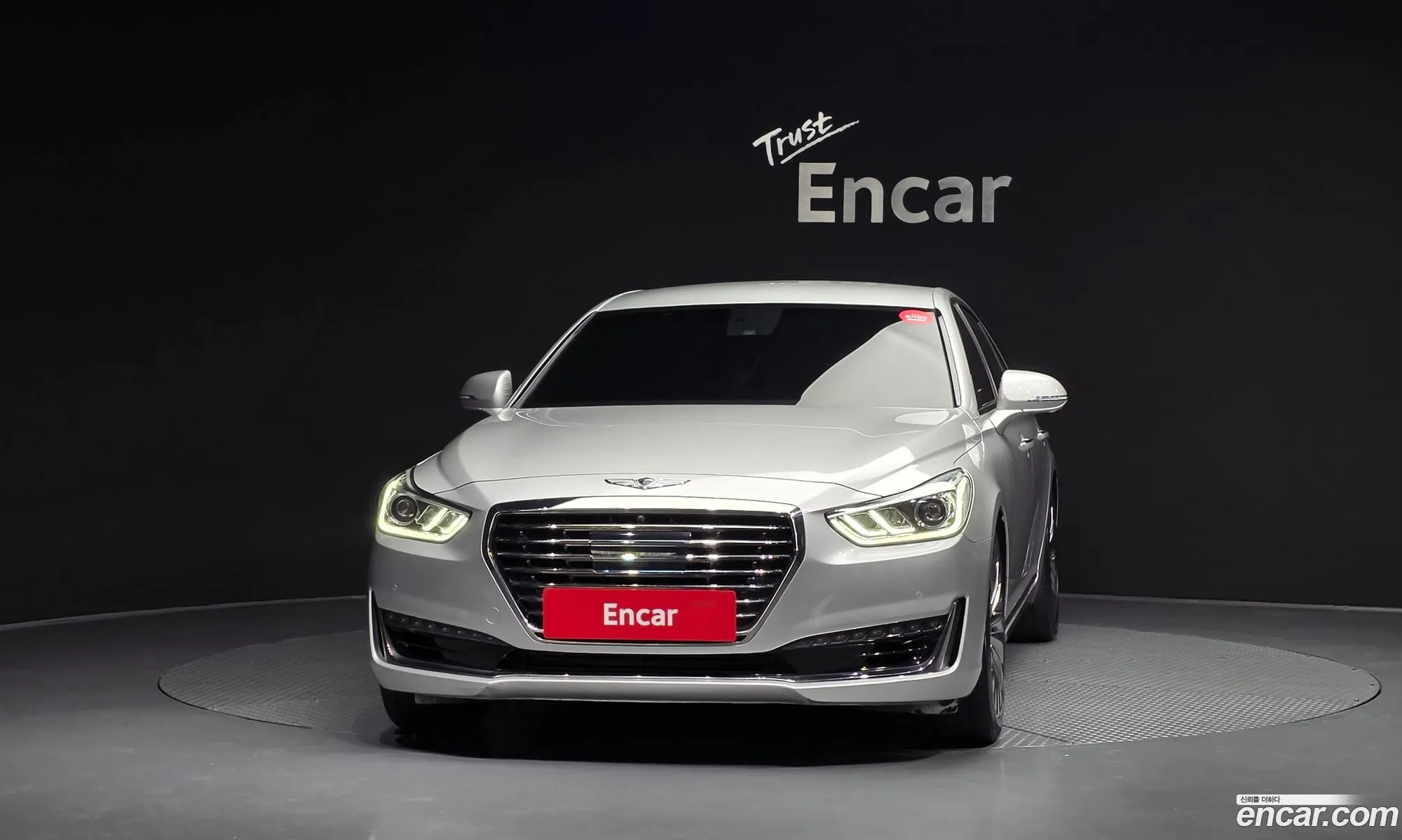 Genesis EQ900 2015 — 17