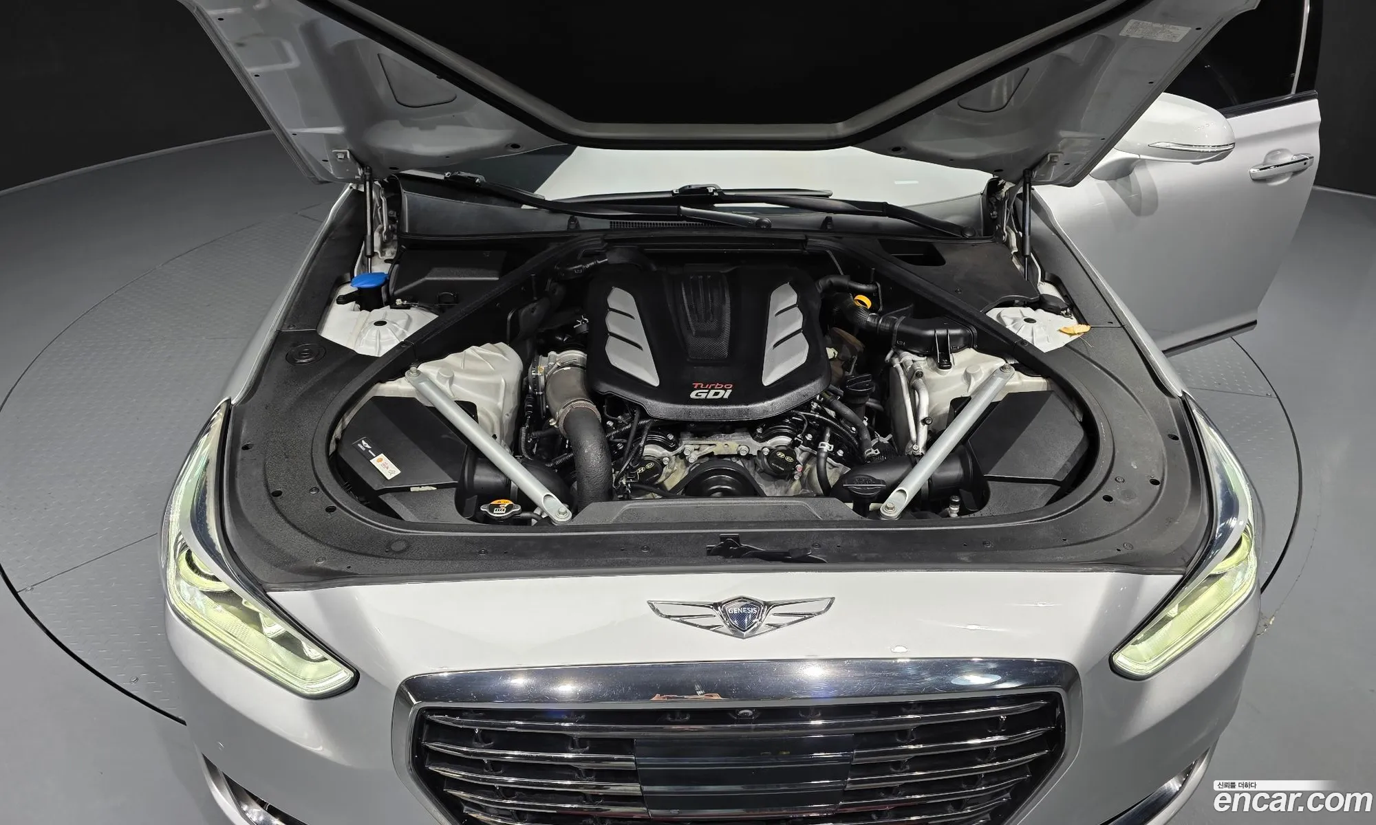Genesis EQ900 2015 — 5