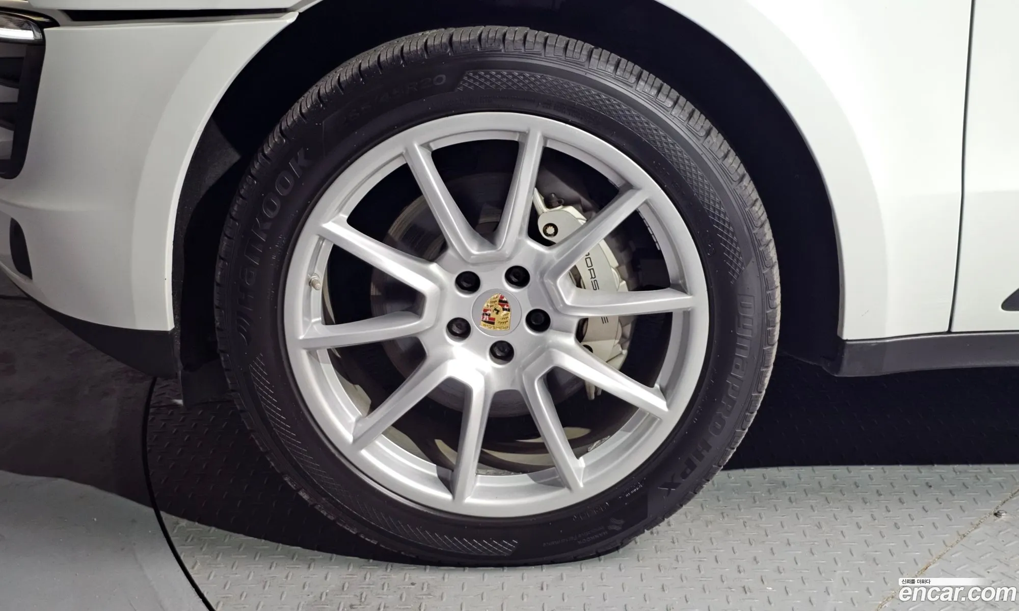 Porsche Macan 2016 WP1AD2951HLB70220 — 19