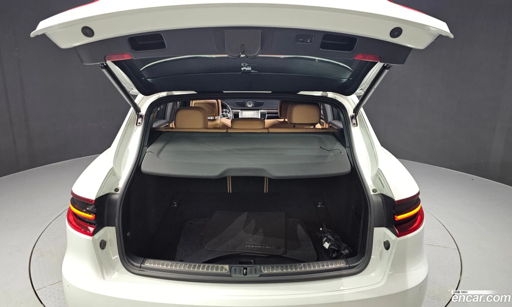 Porsche Macan 2016 WP1AD2951HLB70220 — 6