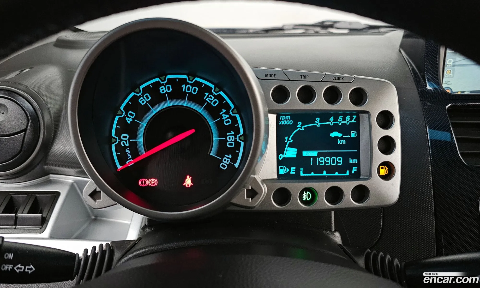 Chevrolet (GM Daewoo) Spark 2012 — 10