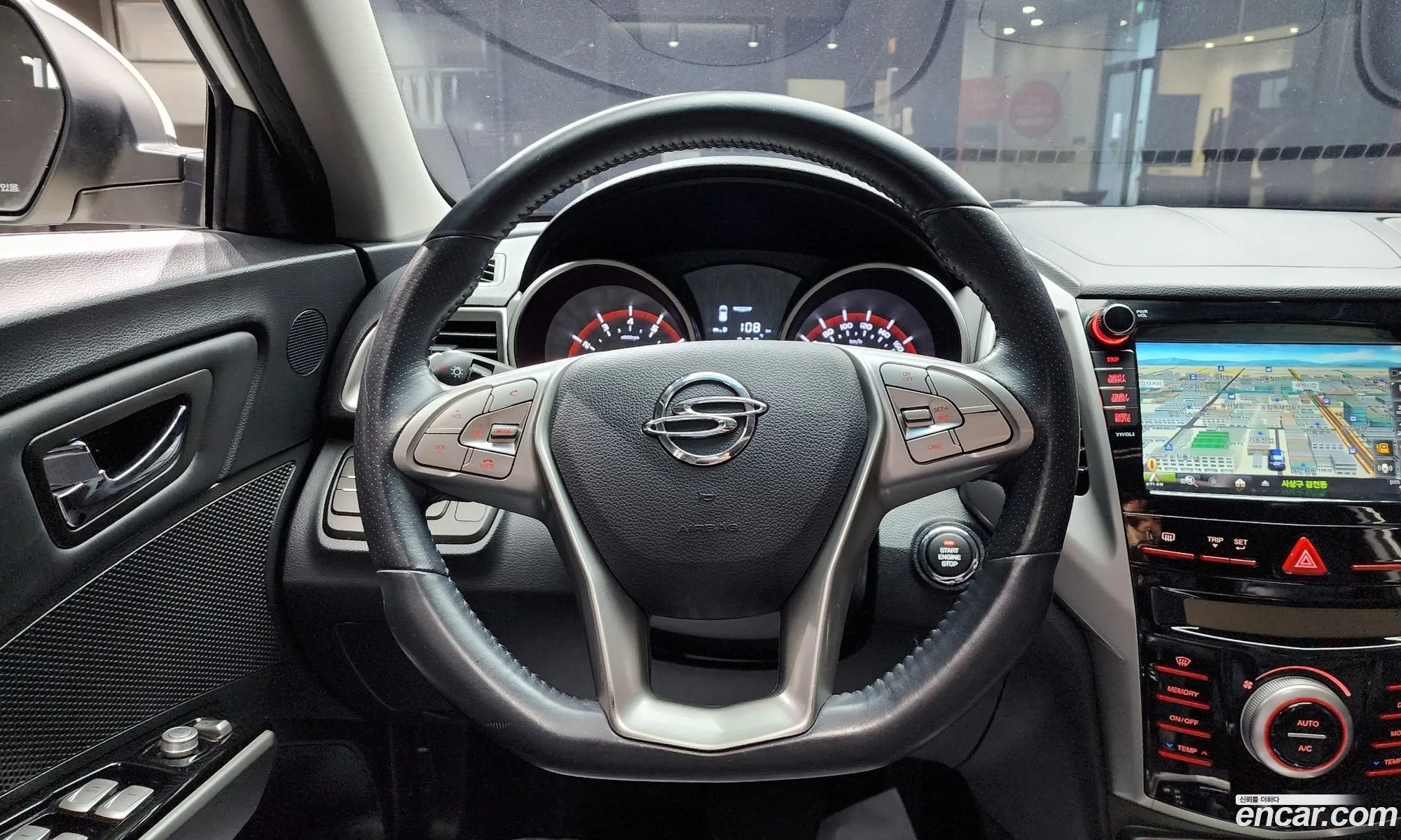 KG Mobility (SsangYong) Tivoli 2015 — 17