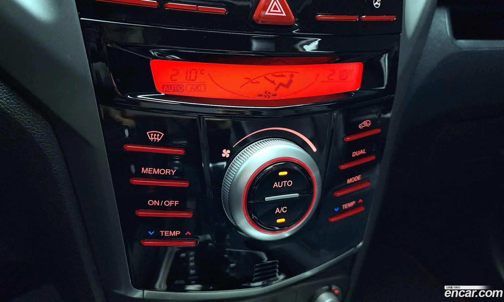 KG Mobility (SsangYong) Tivoli 2015 — 14